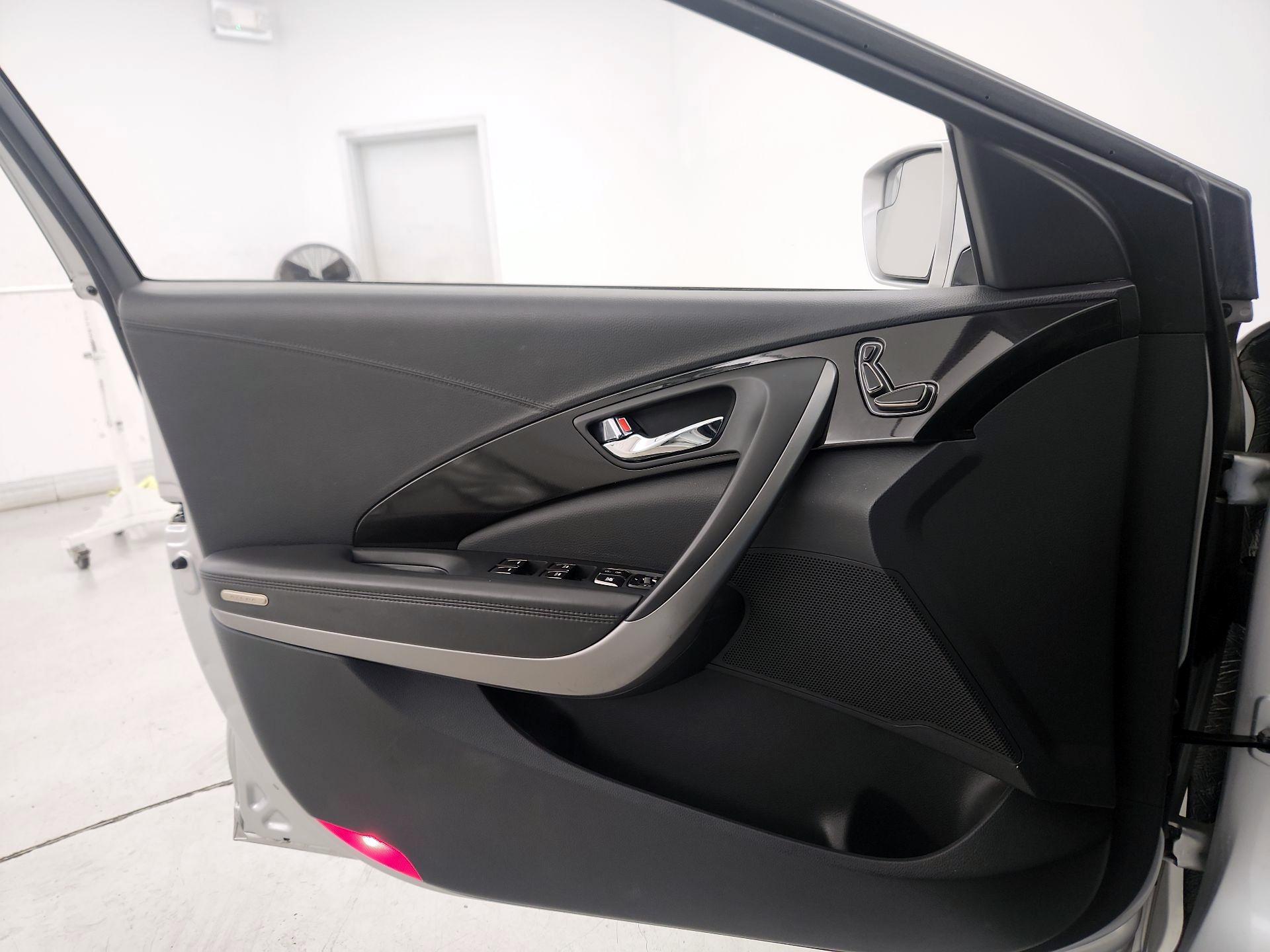 Thumbnail: 2014 Hyundai Azera - 12