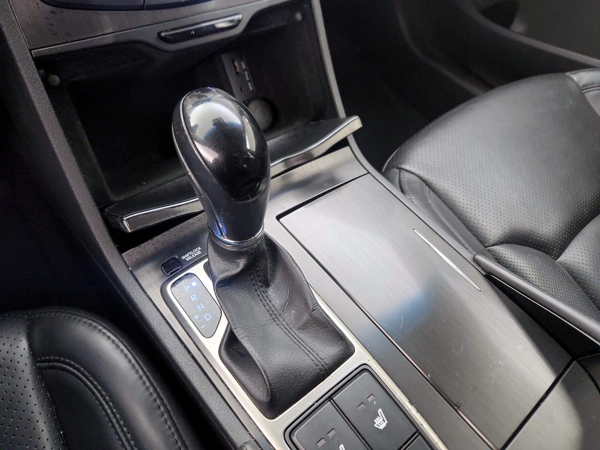 Thumbnail: 2014 Hyundai Azera - 17