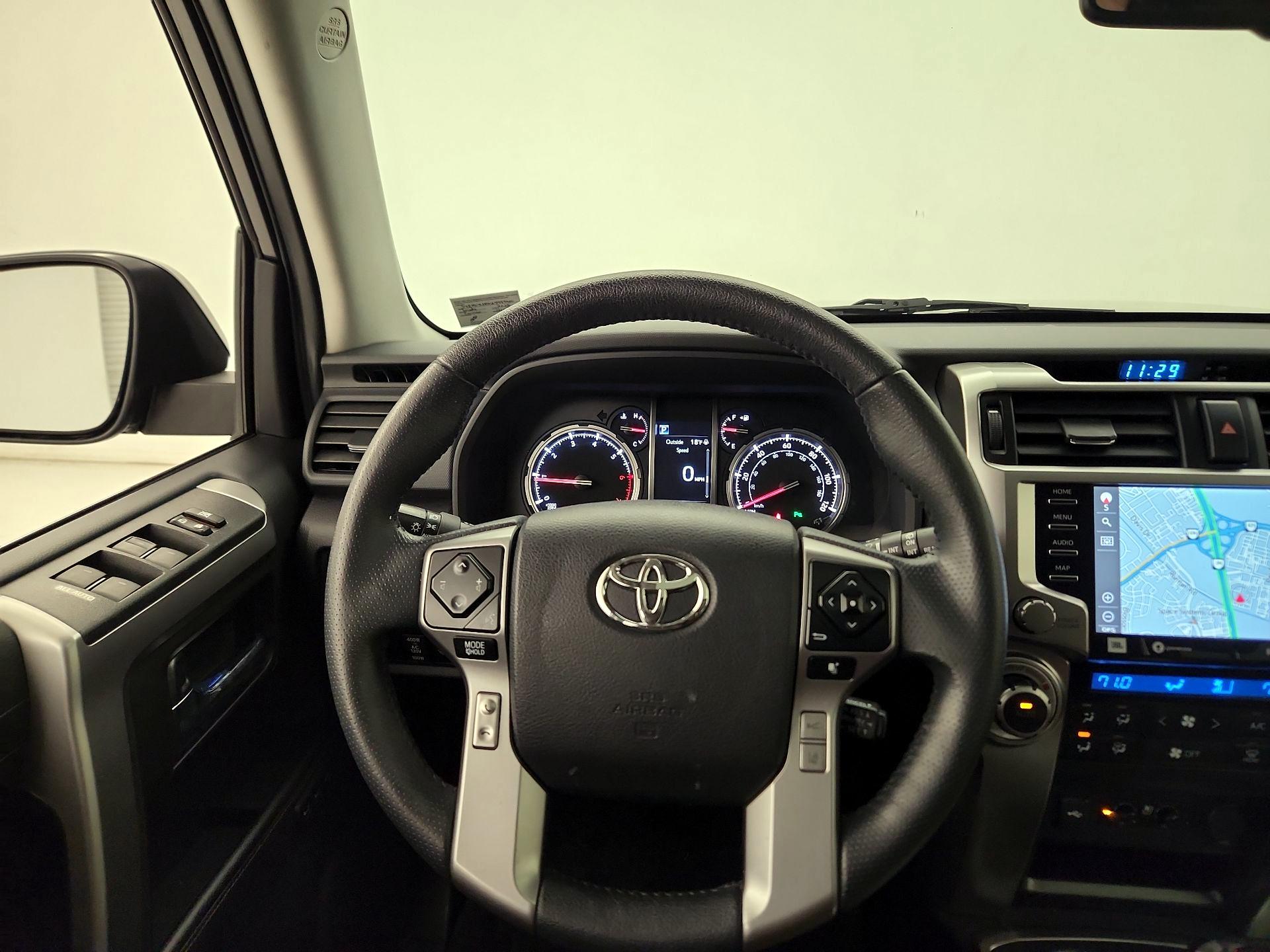 Thumbnail: 2022 Toyota 4Runner - 10