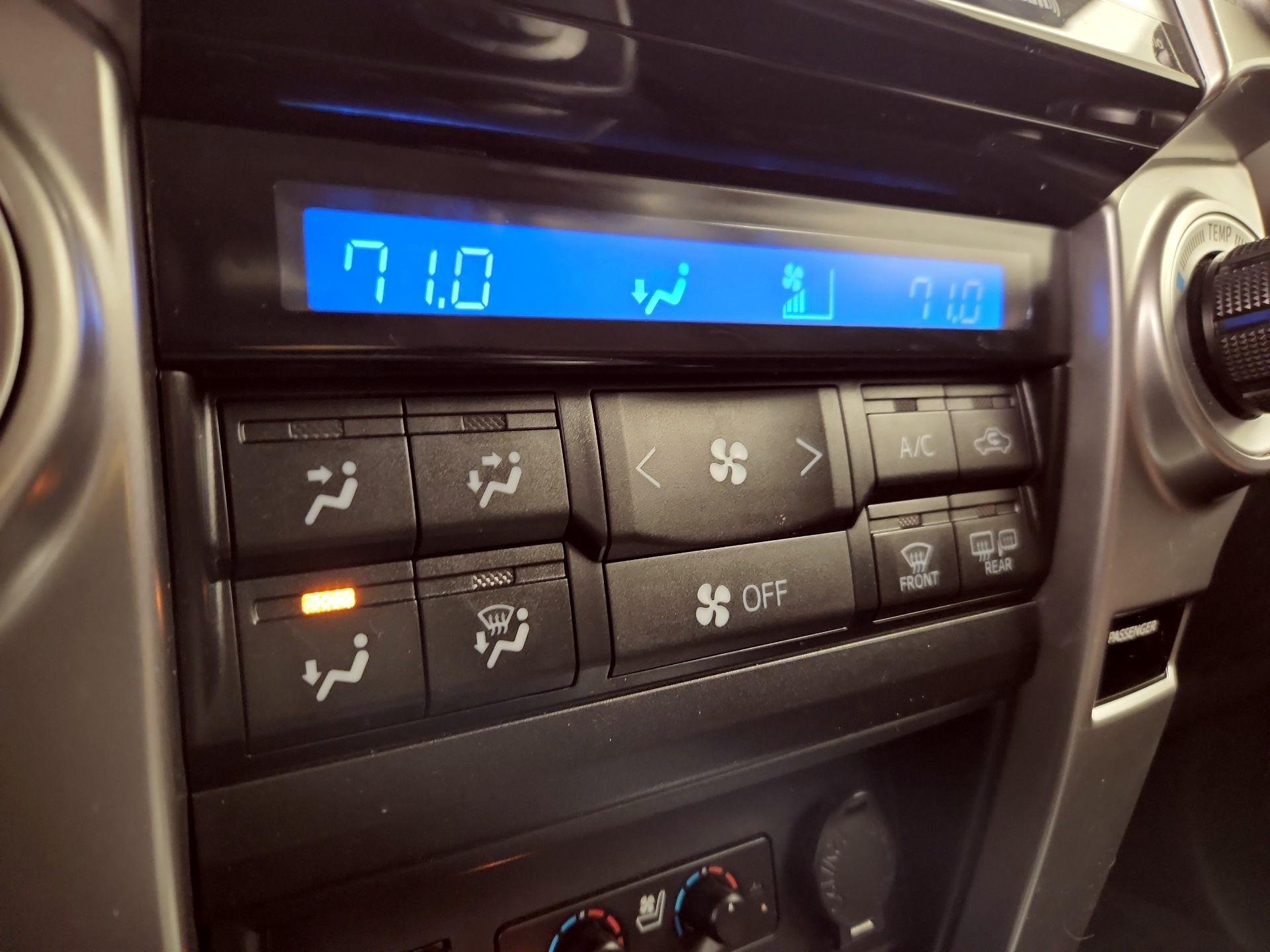 Thumbnail: 2022 Toyota 4Runner - 17