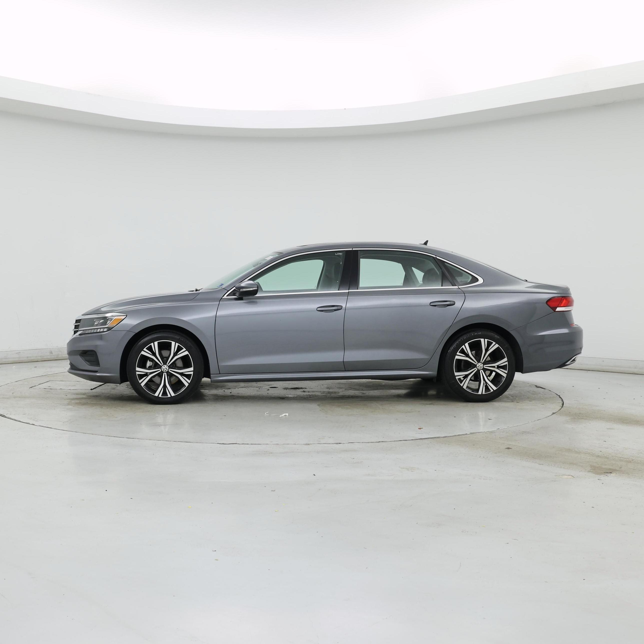 Thumbnail: 2021 Volkswagen Passat - 3