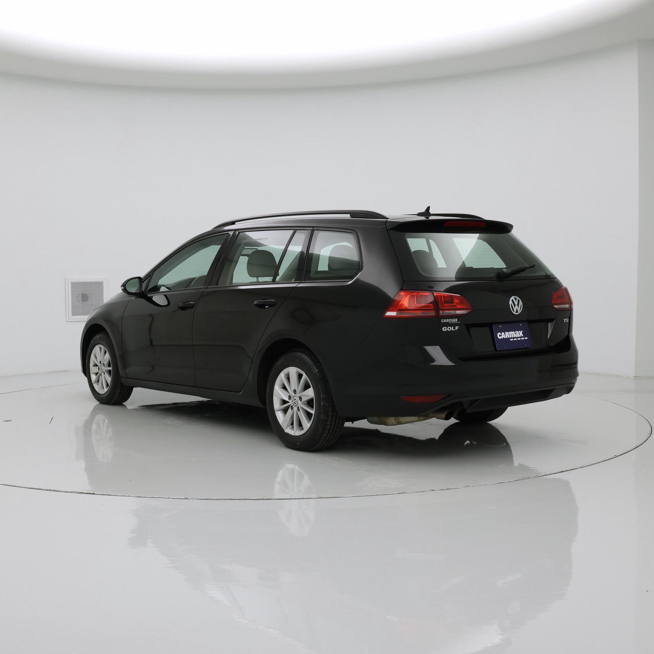 Thumbnail: 2016 Volkswagen Golf - 2