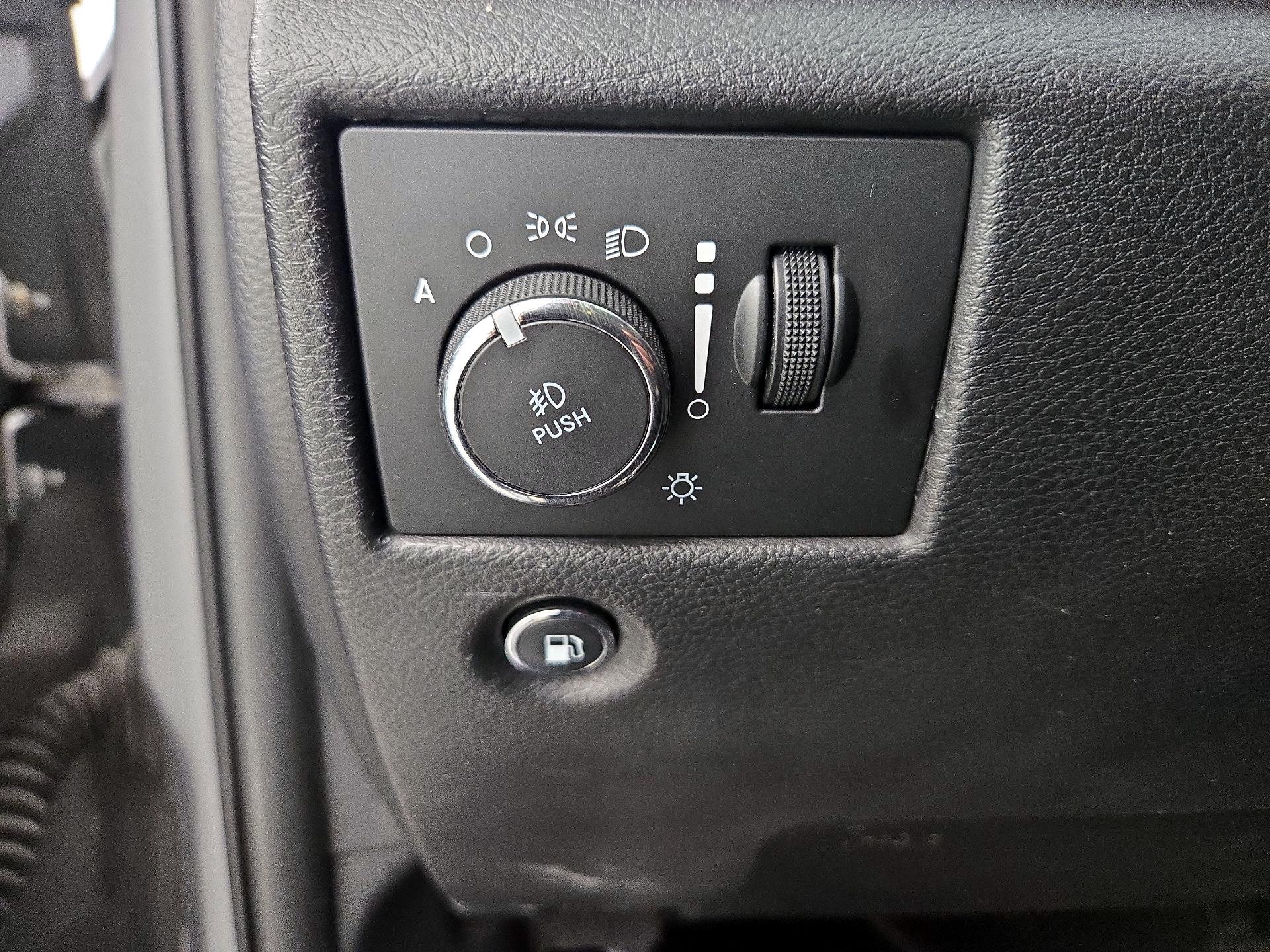 Thumbnail: 2020 Jeep Grand Cherokee - 13