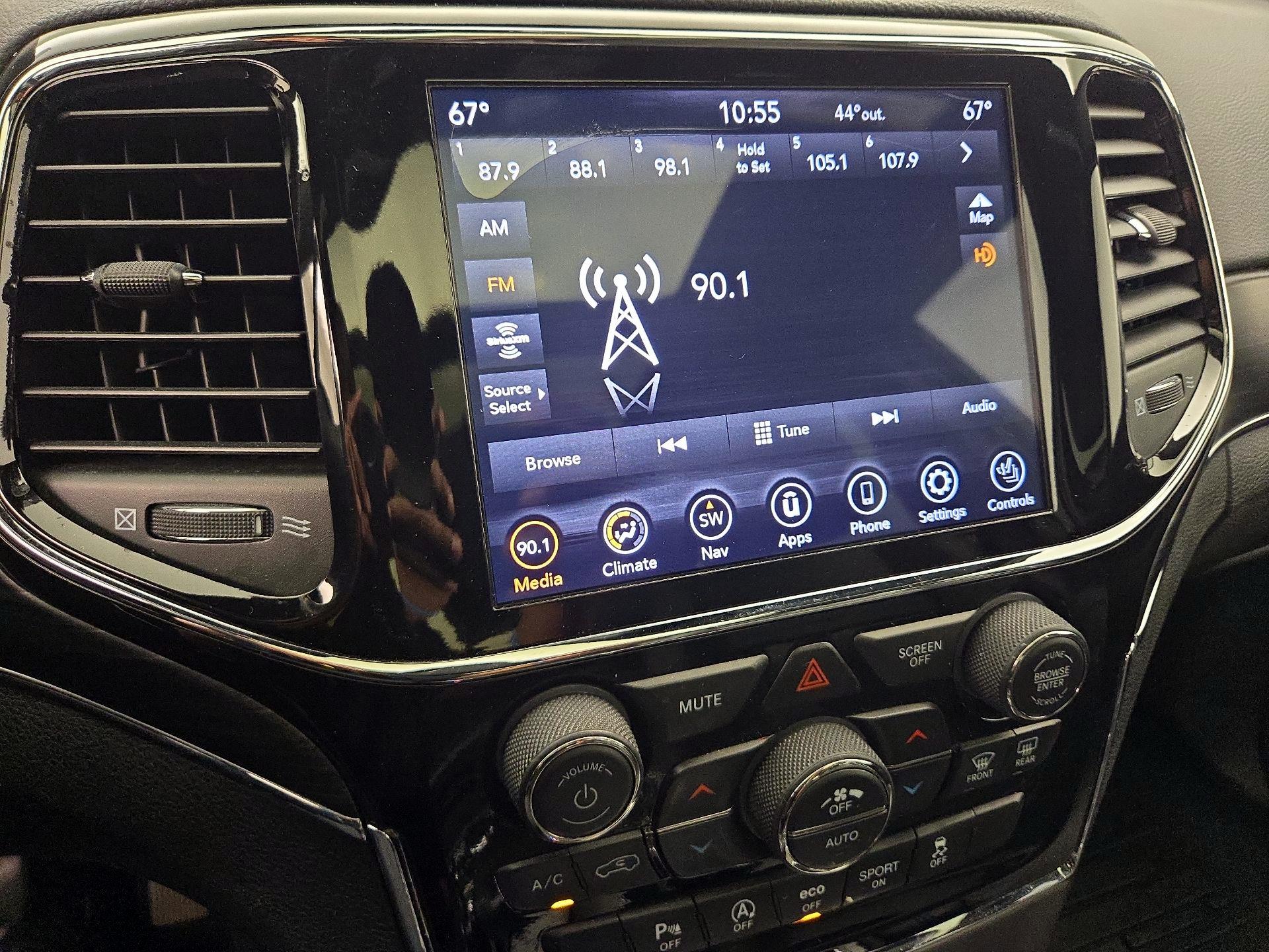 Thumbnail: 2020 Jeep Grand Cherokee - 16