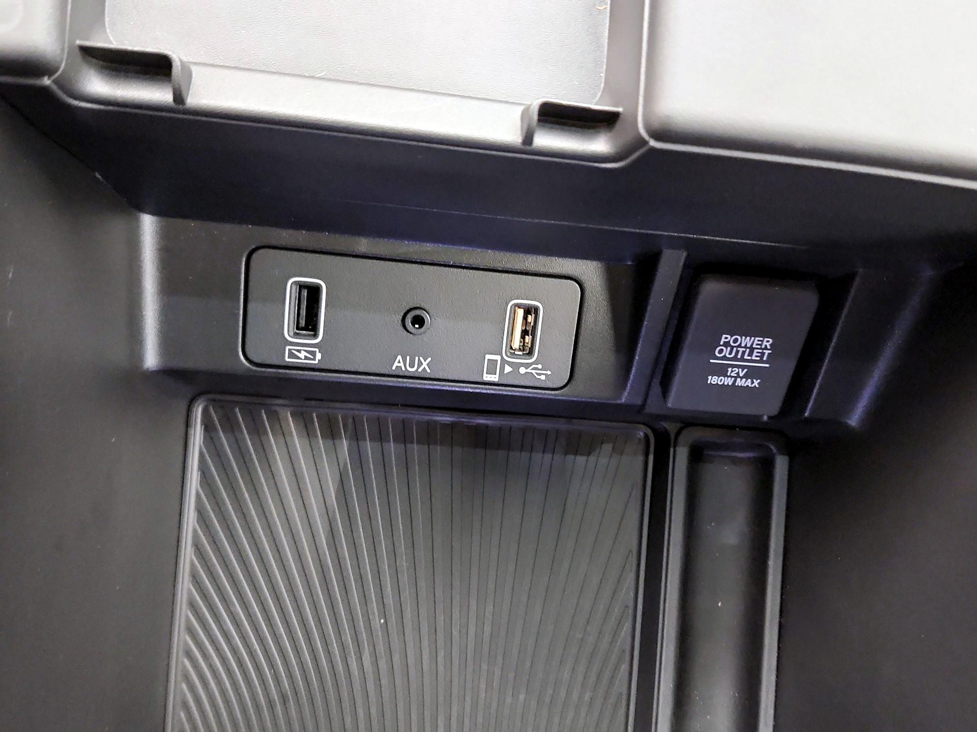 Thumbnail: 2022 Acura TLX - 18