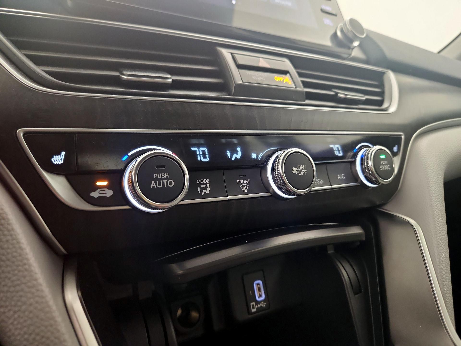 Thumbnail: 2018 Honda Accord - 16