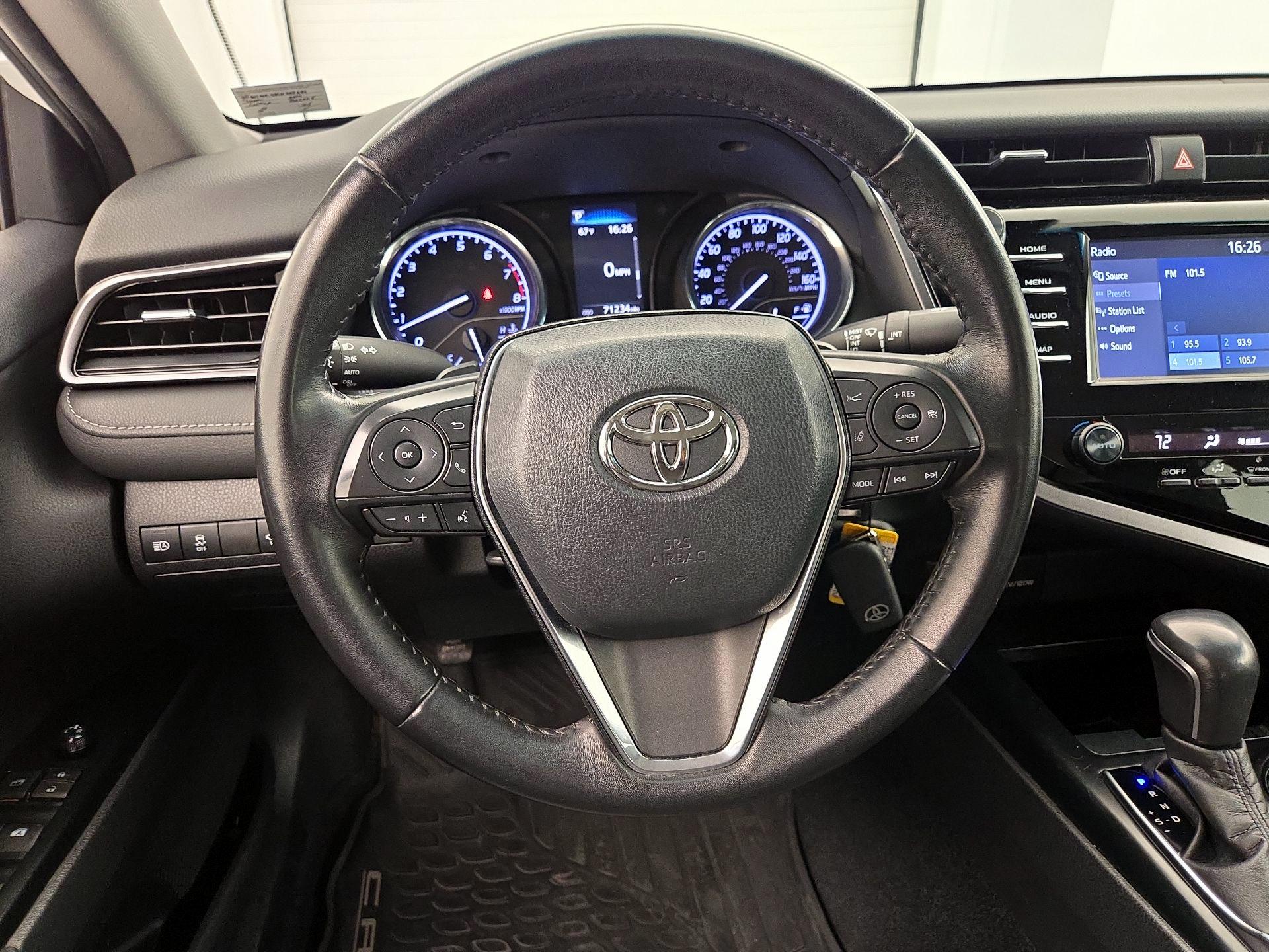 Thumbnail: 2019 Toyota Camry - 10