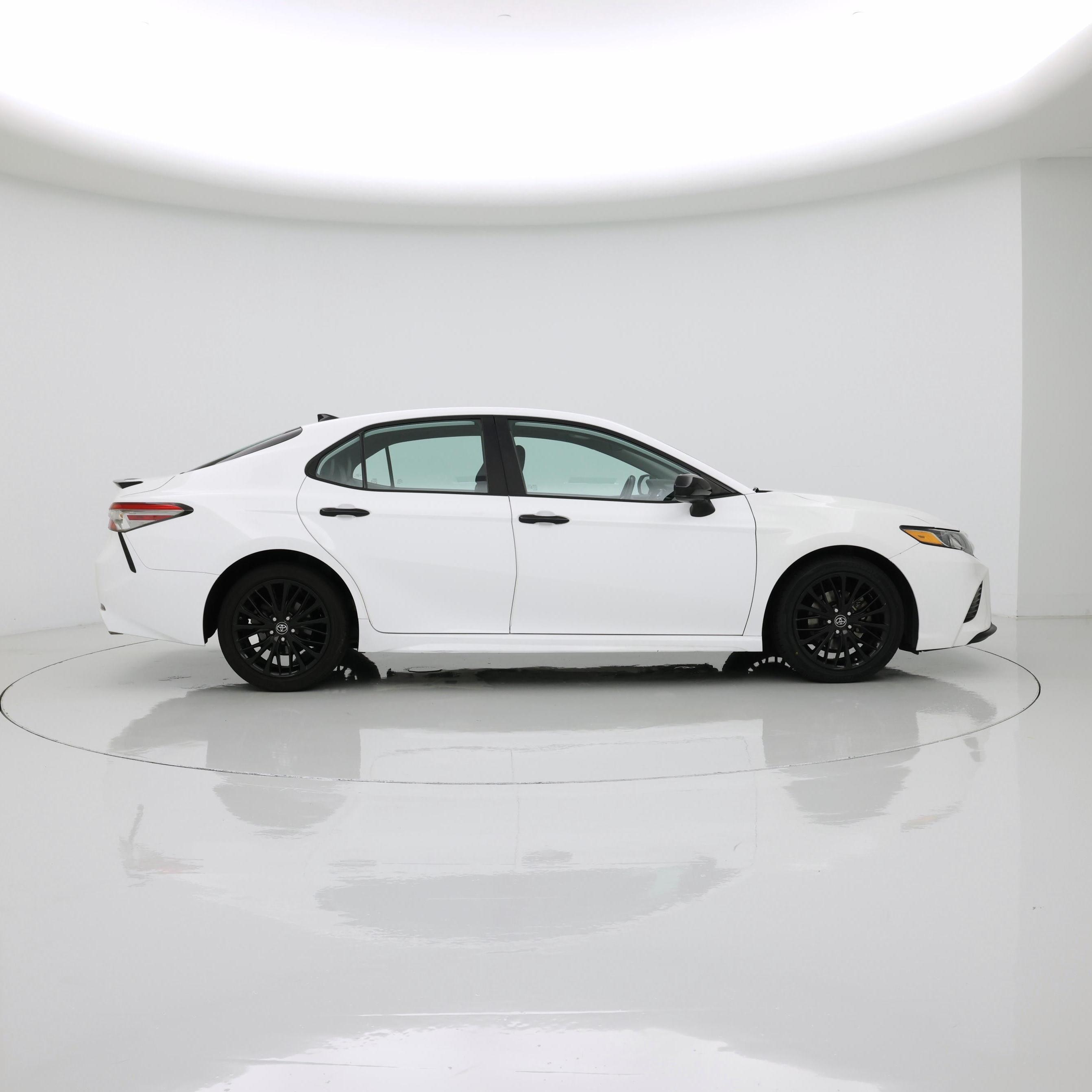 Thumbnail: 2019 Toyota Camry - 7