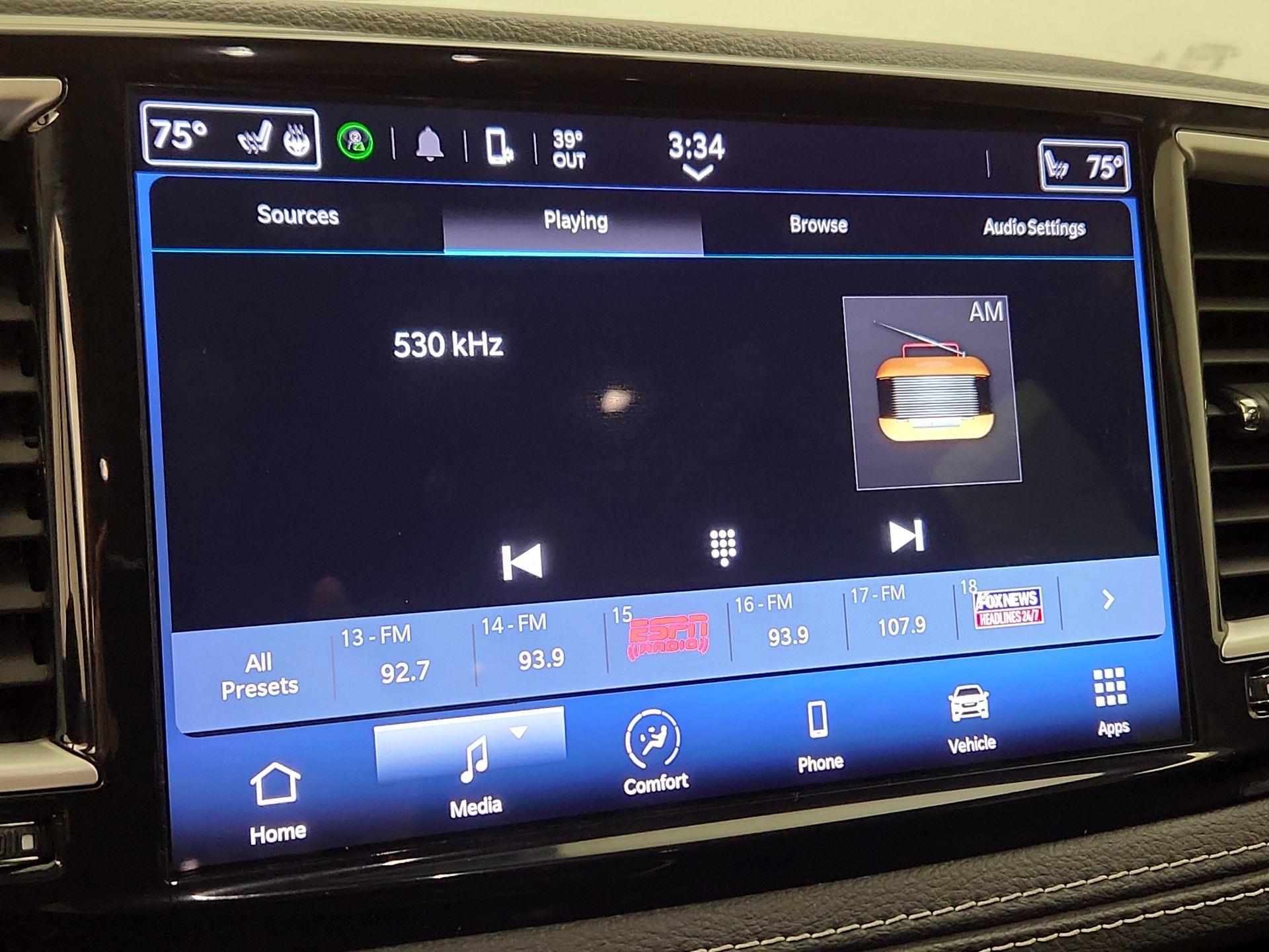 Thumbnail: 2022 Chrysler Pacifica - 15