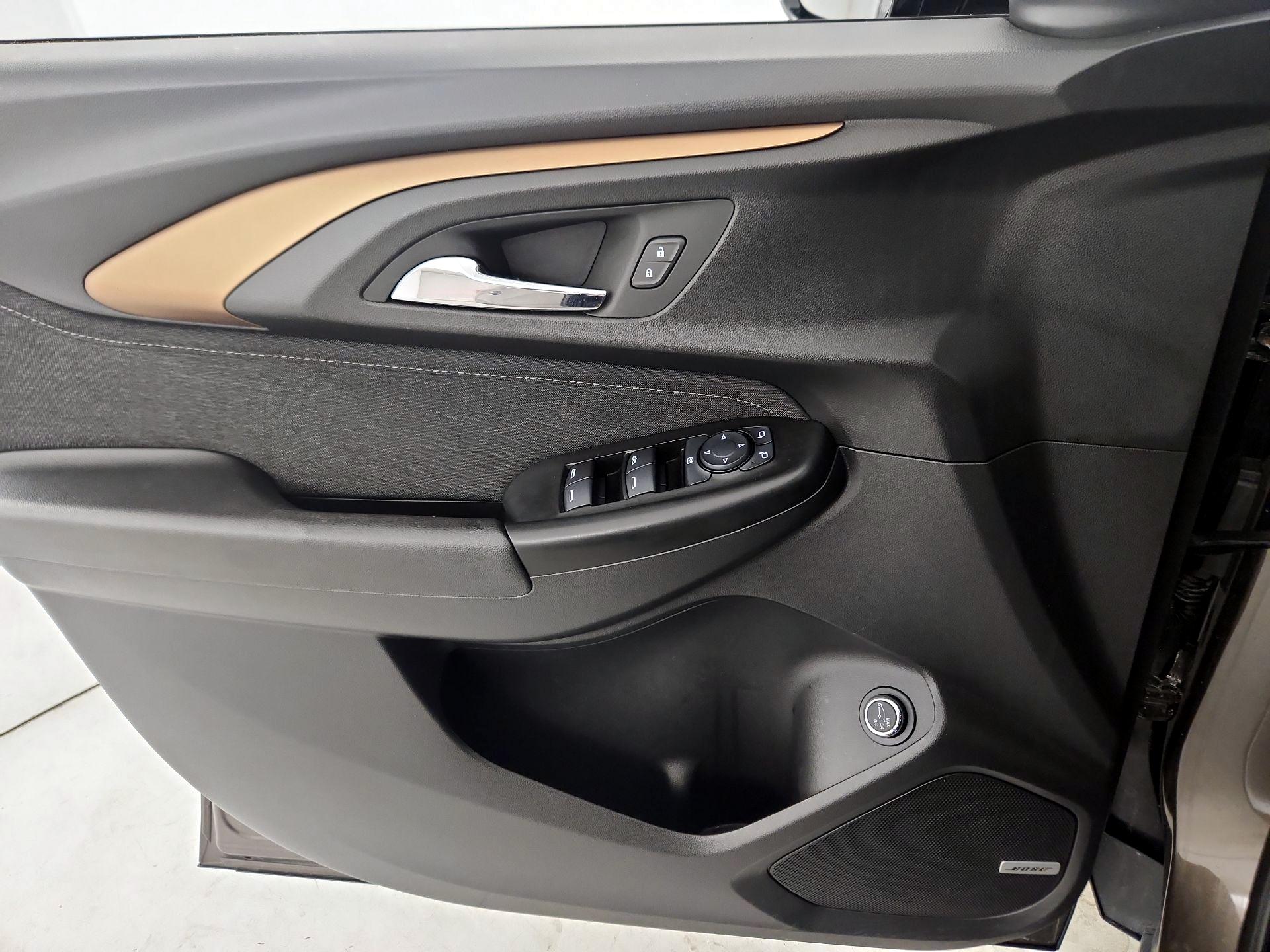 Thumbnail: 2022 Chevrolet TrailBlazer - 12