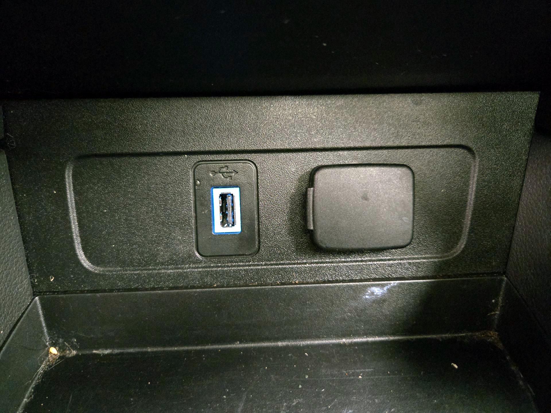 Thumbnail: 2018 Ford Escape - 18