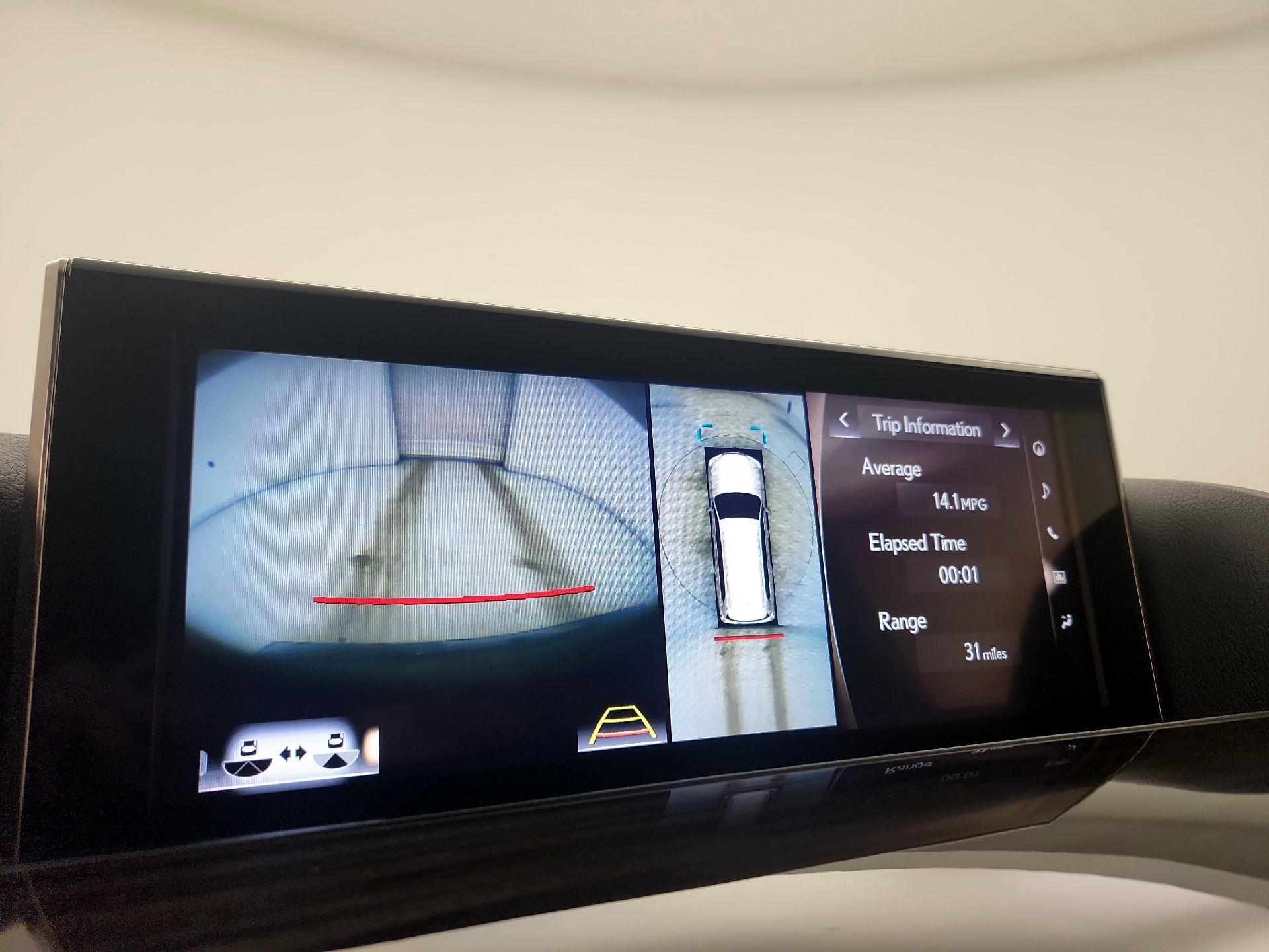 Thumbnail: 2020 Lexus LX - 15