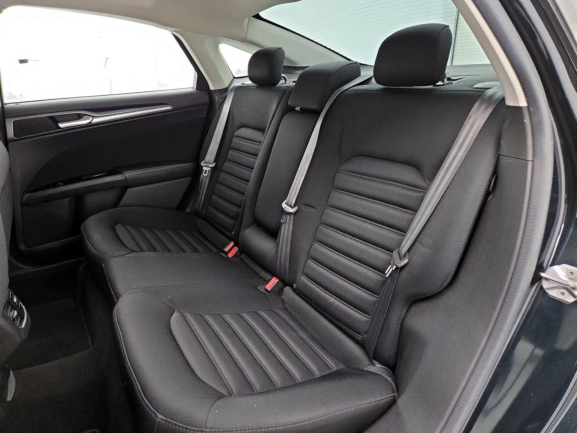 Thumbnail: 2014 Ford Fusion - 19