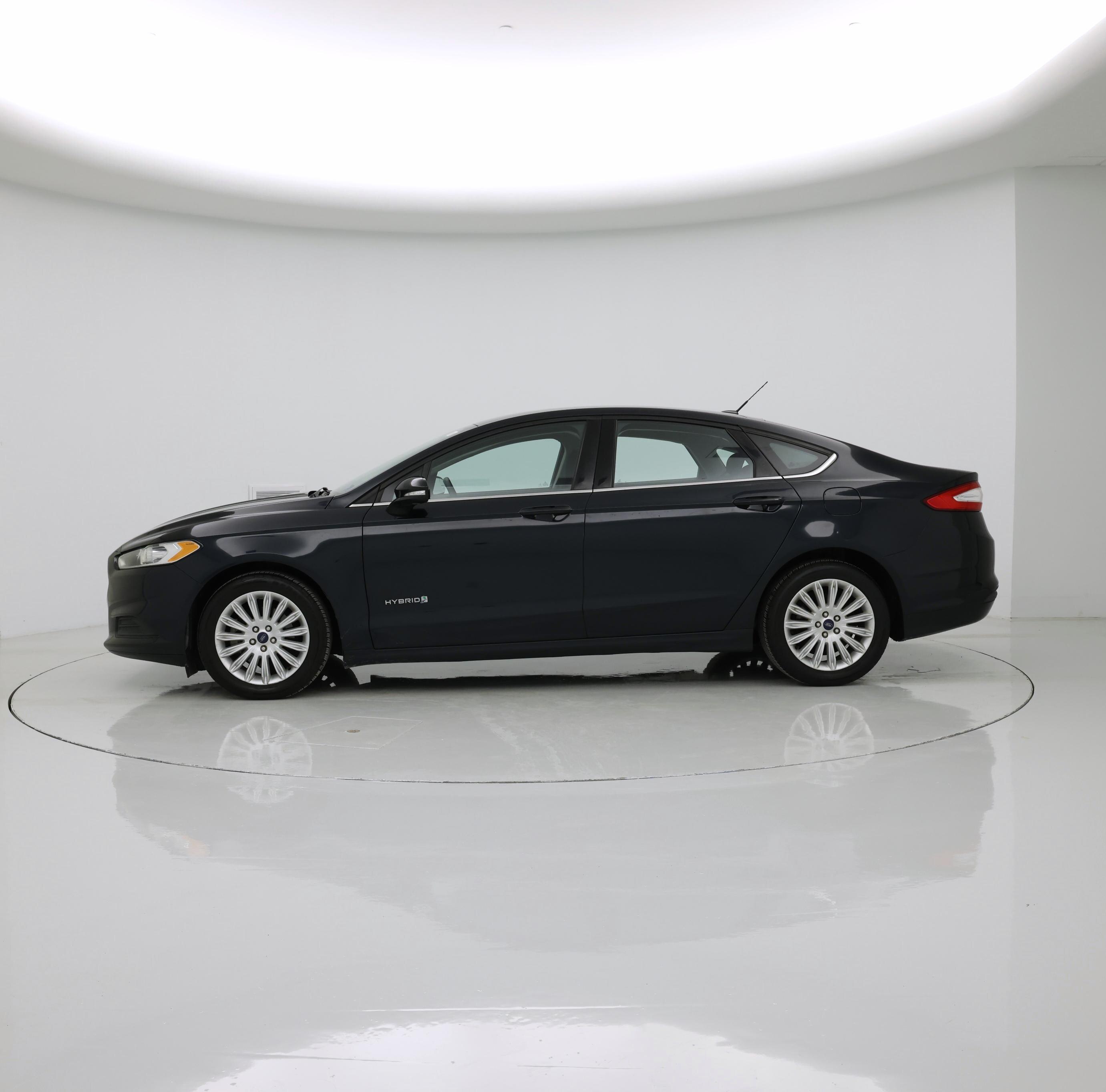Thumbnail: 2014 Ford Fusion - 3