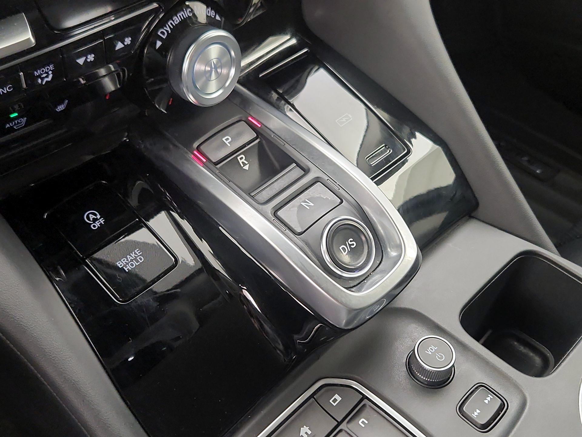 Thumbnail: 2022 Acura MDX - 17