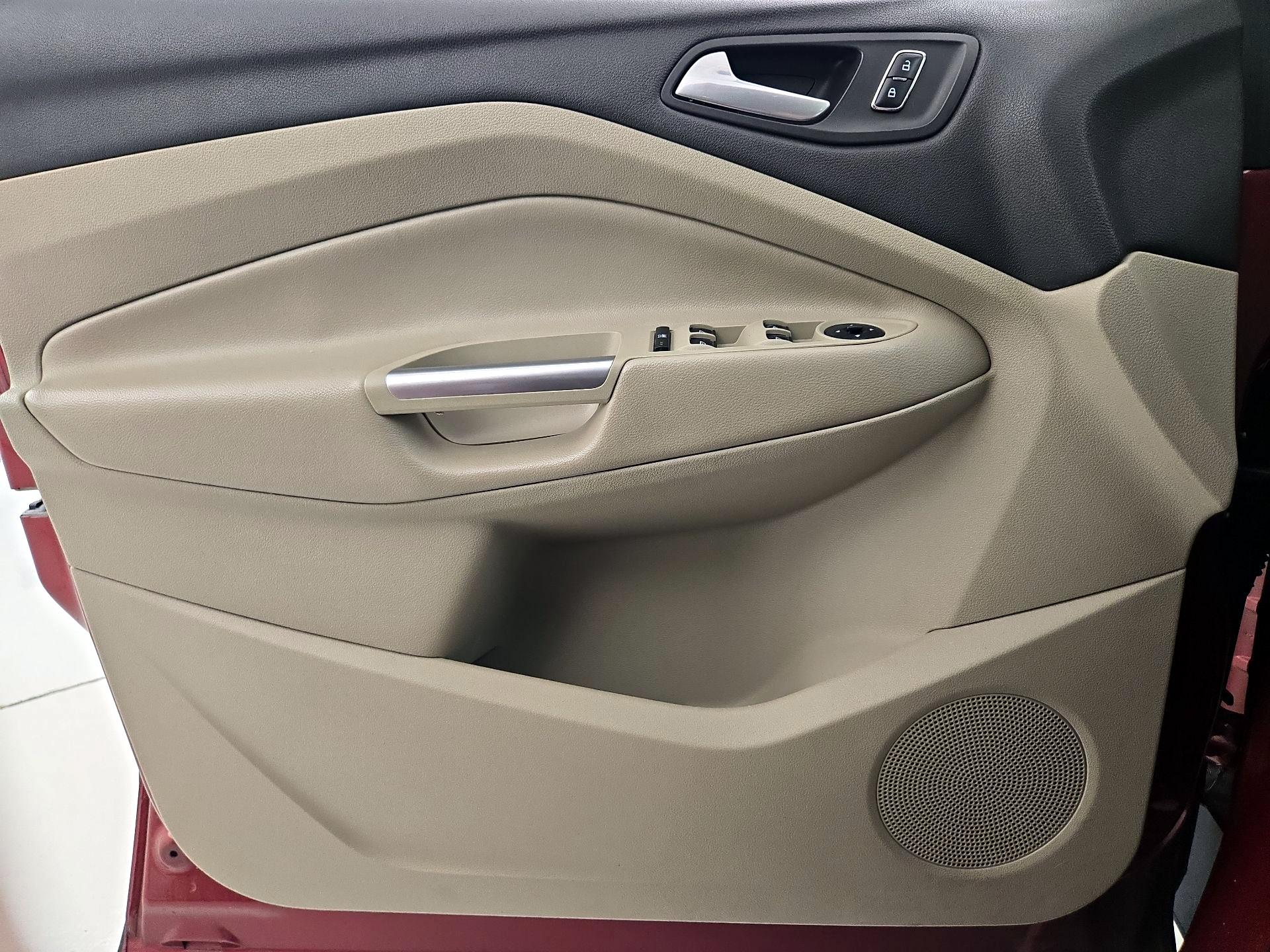 Thumbnail: 2015 Ford Escape - 12