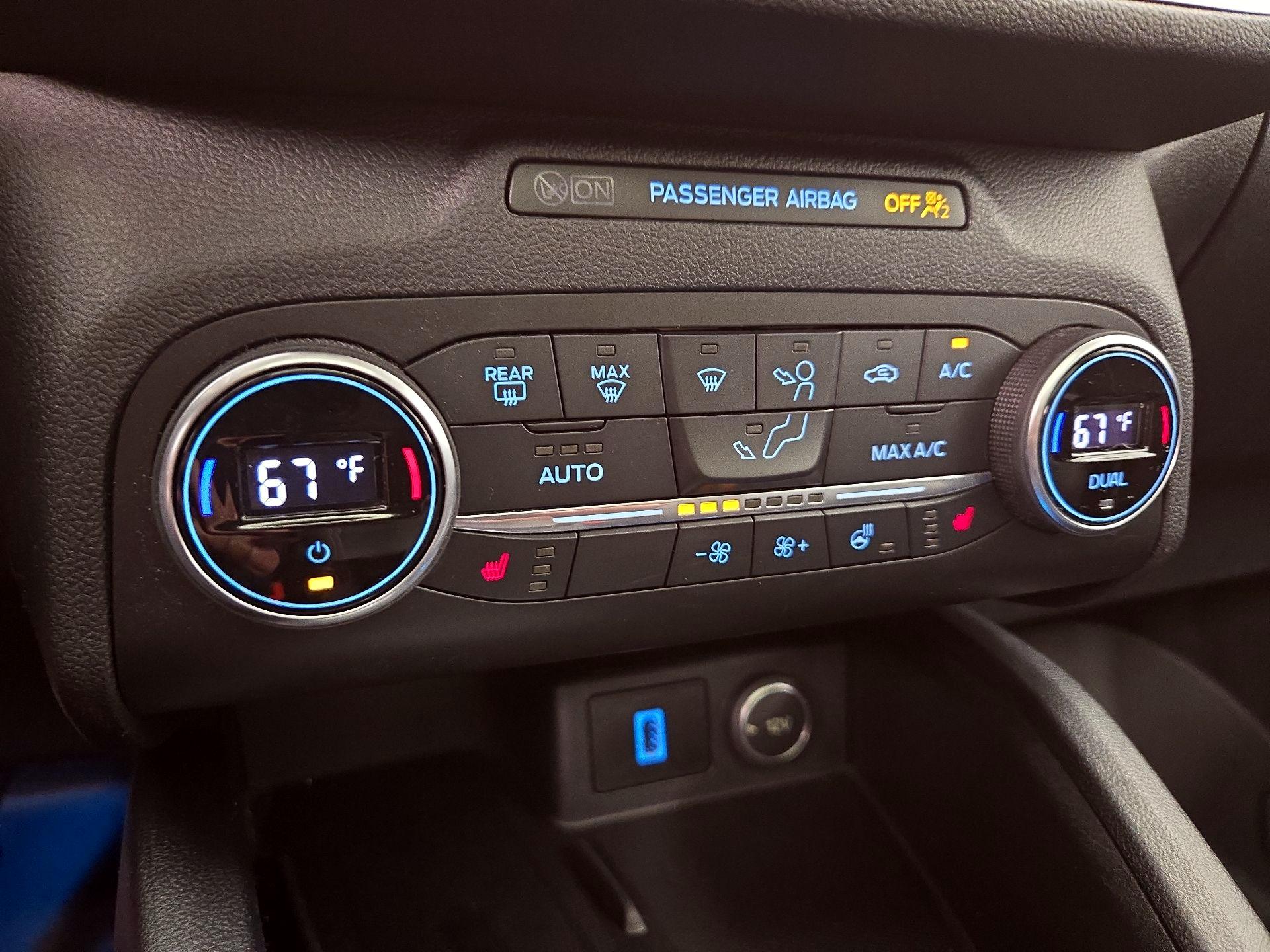 Thumbnail: 2020 Ford Escape - 17