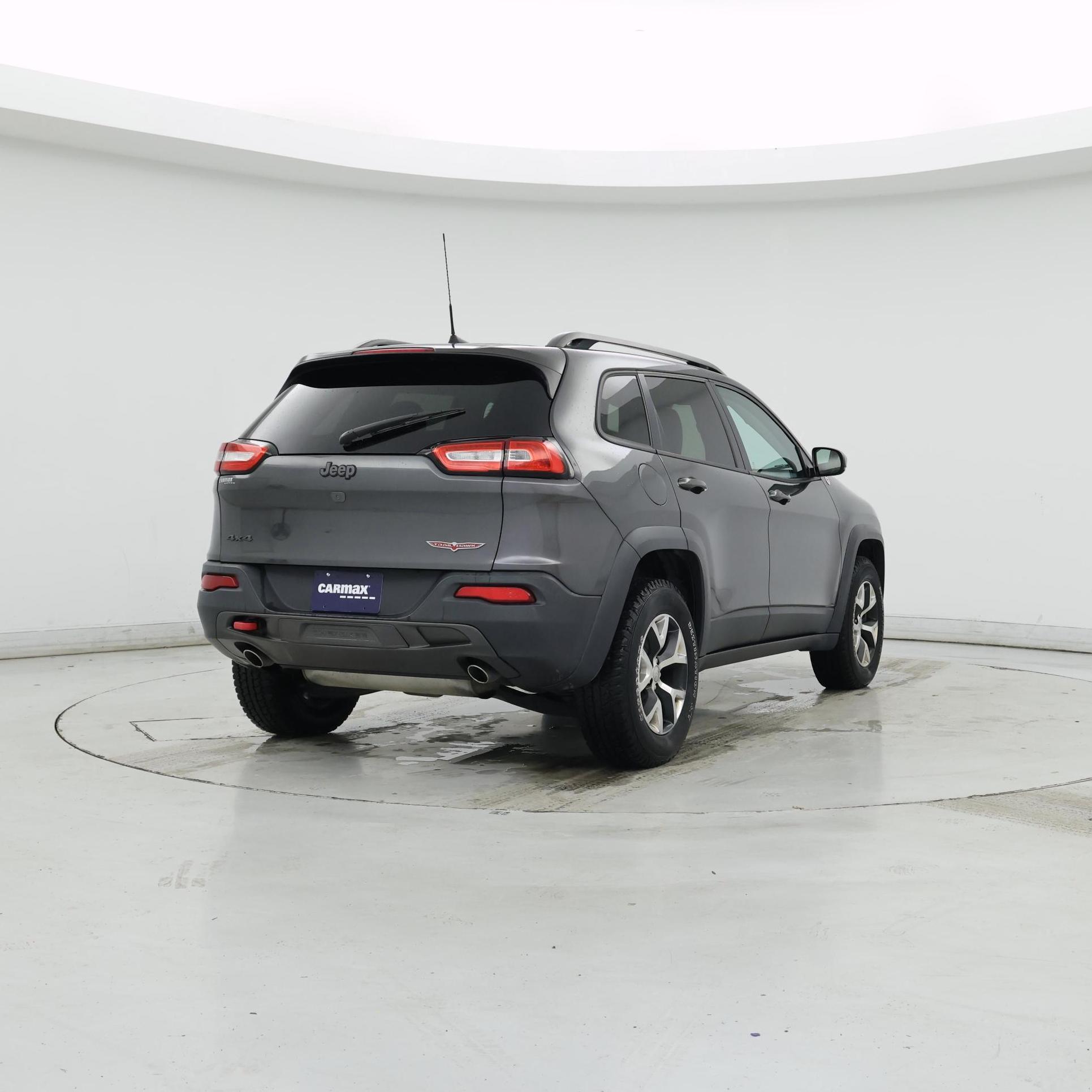 Thumbnail: 2016 Jeep Cherokee - 8