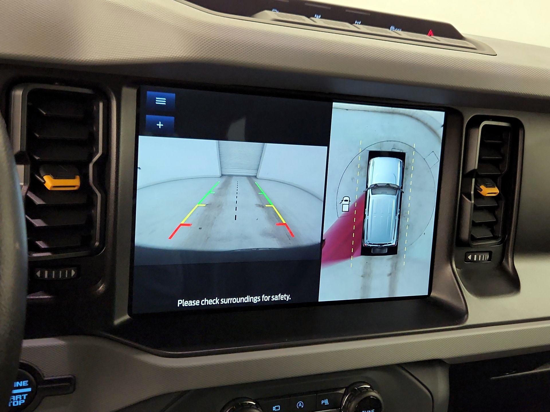 Thumbnail: 2022 Ford Bronco - 15