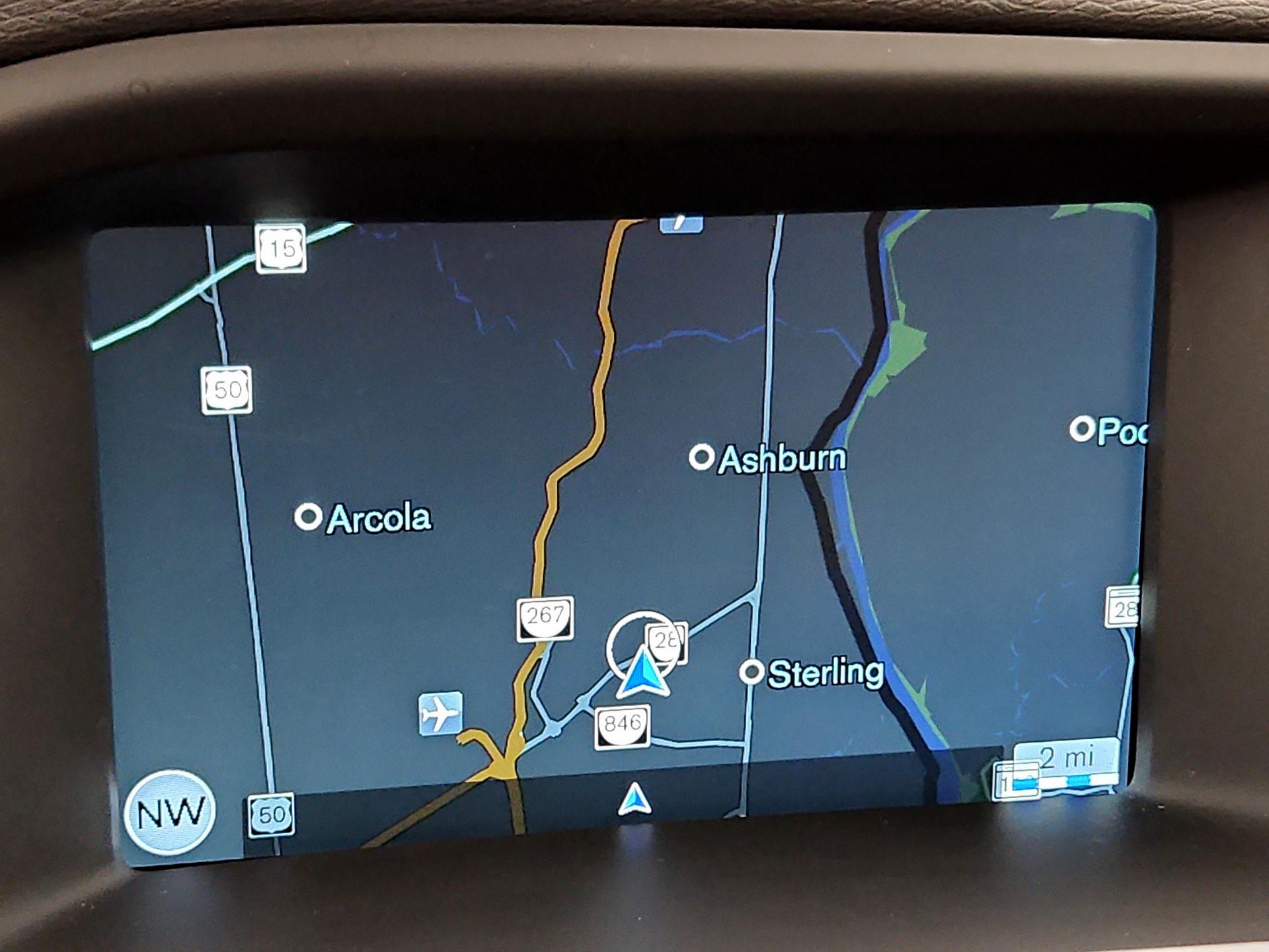 Thumbnail: 2017 Volvo V60 - 14