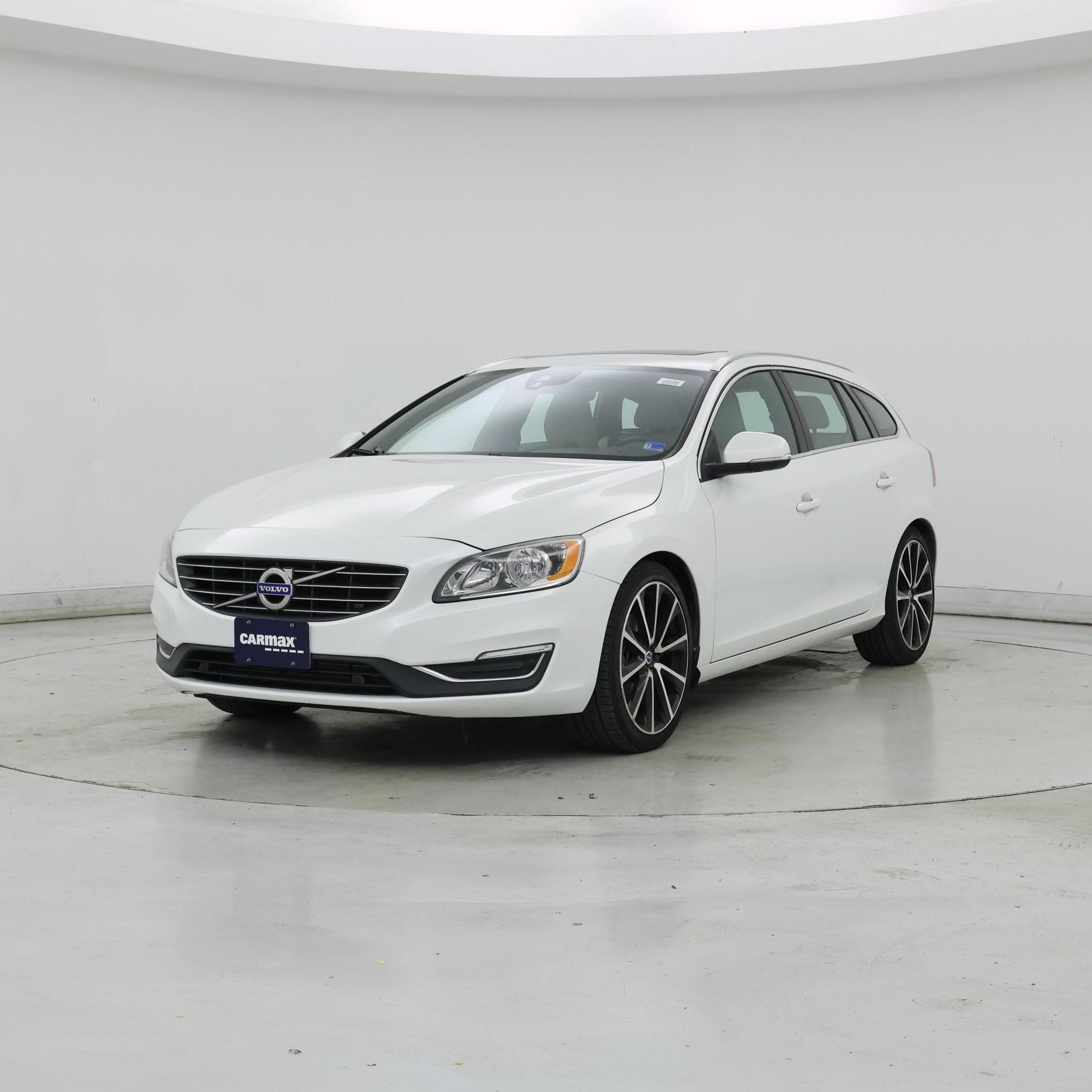 Thumbnail: 2017 Volvo V60 - 4
