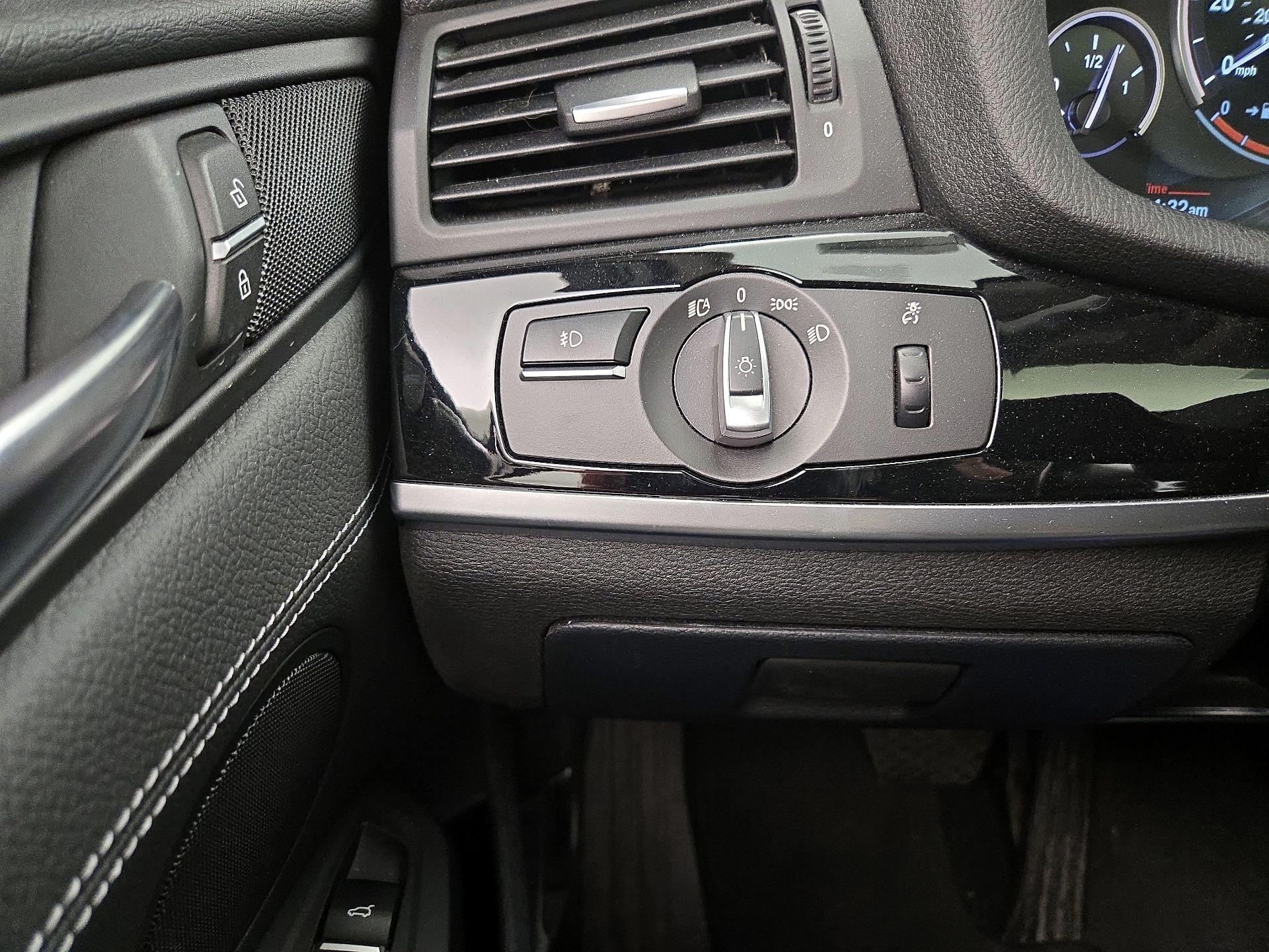 Thumbnail: 2017 BMW X4 - 13