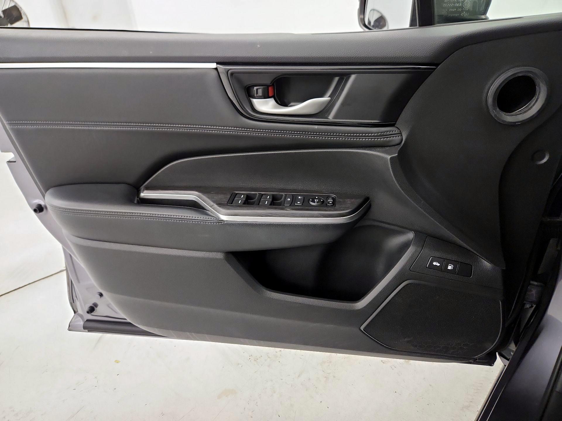 Thumbnail: 2018 Honda Clarity - 12