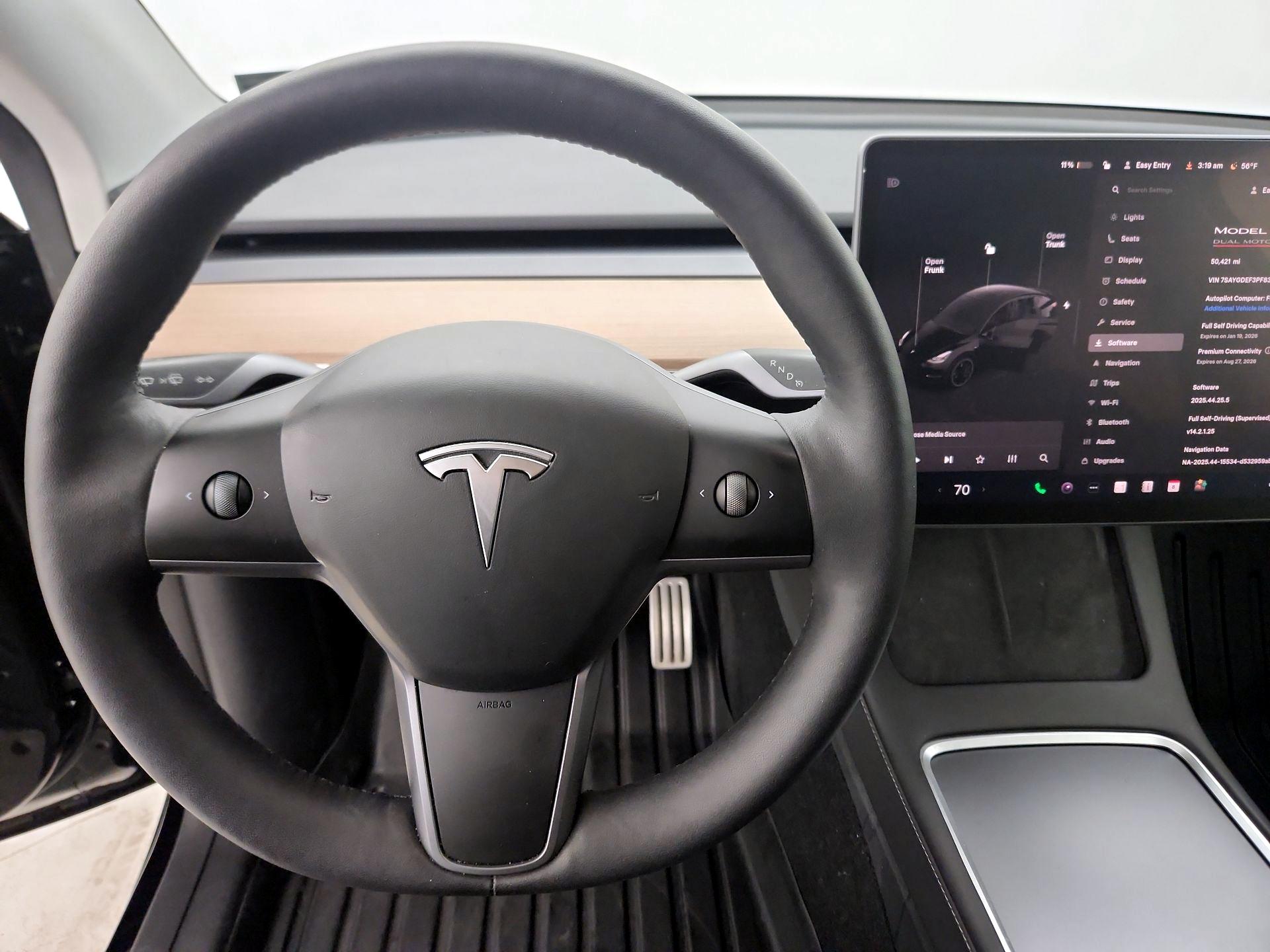 Thumbnail: 2023 Tesla Model Y - 10