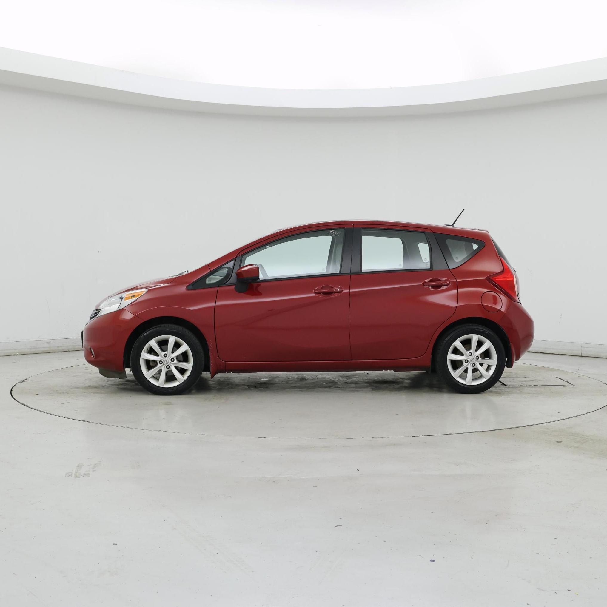 Thumbnail: 2015 Nissan Versa Note - 3