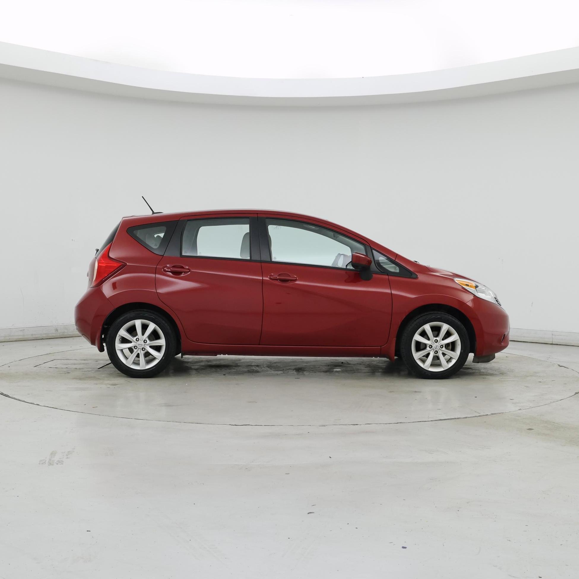 Thumbnail: 2015 Nissan Versa Note - 7