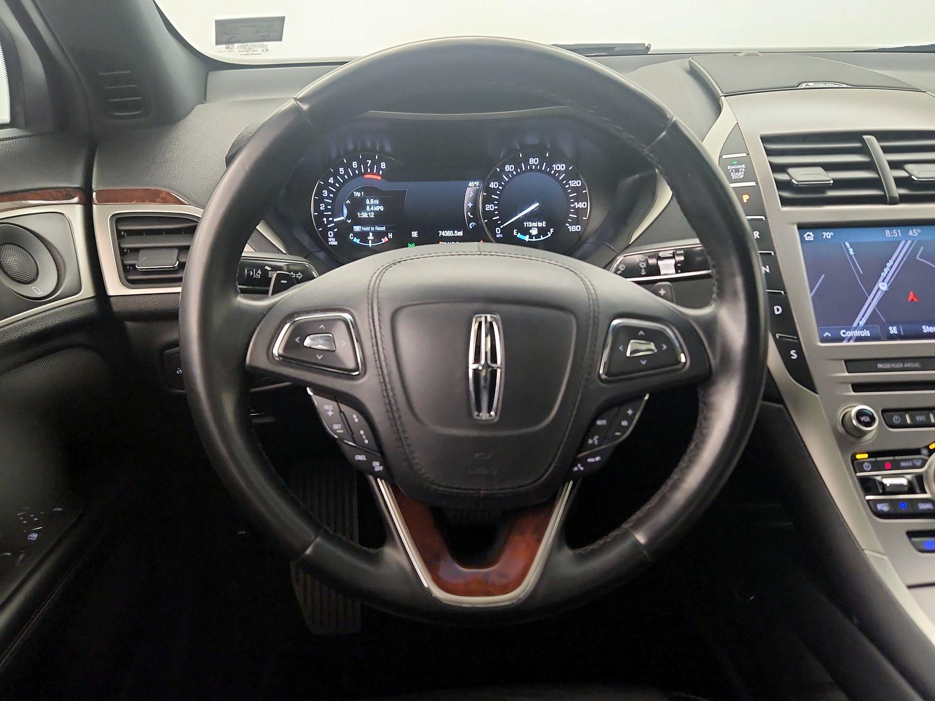 Thumbnail: 2019 Lincoln MKZ - 10