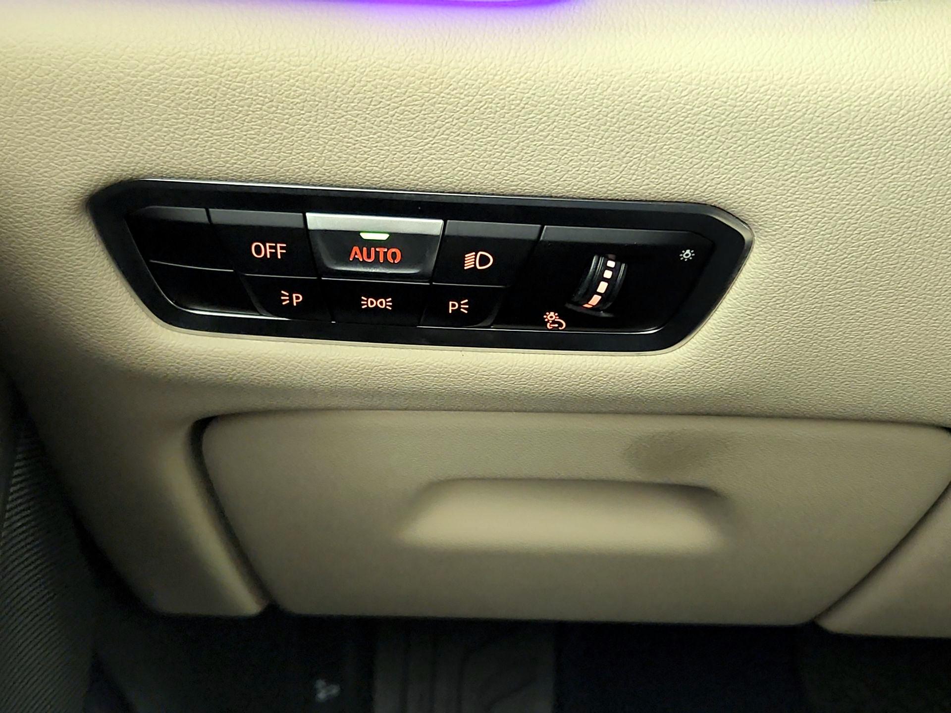 Thumbnail: 2022 BMW X5 - 13