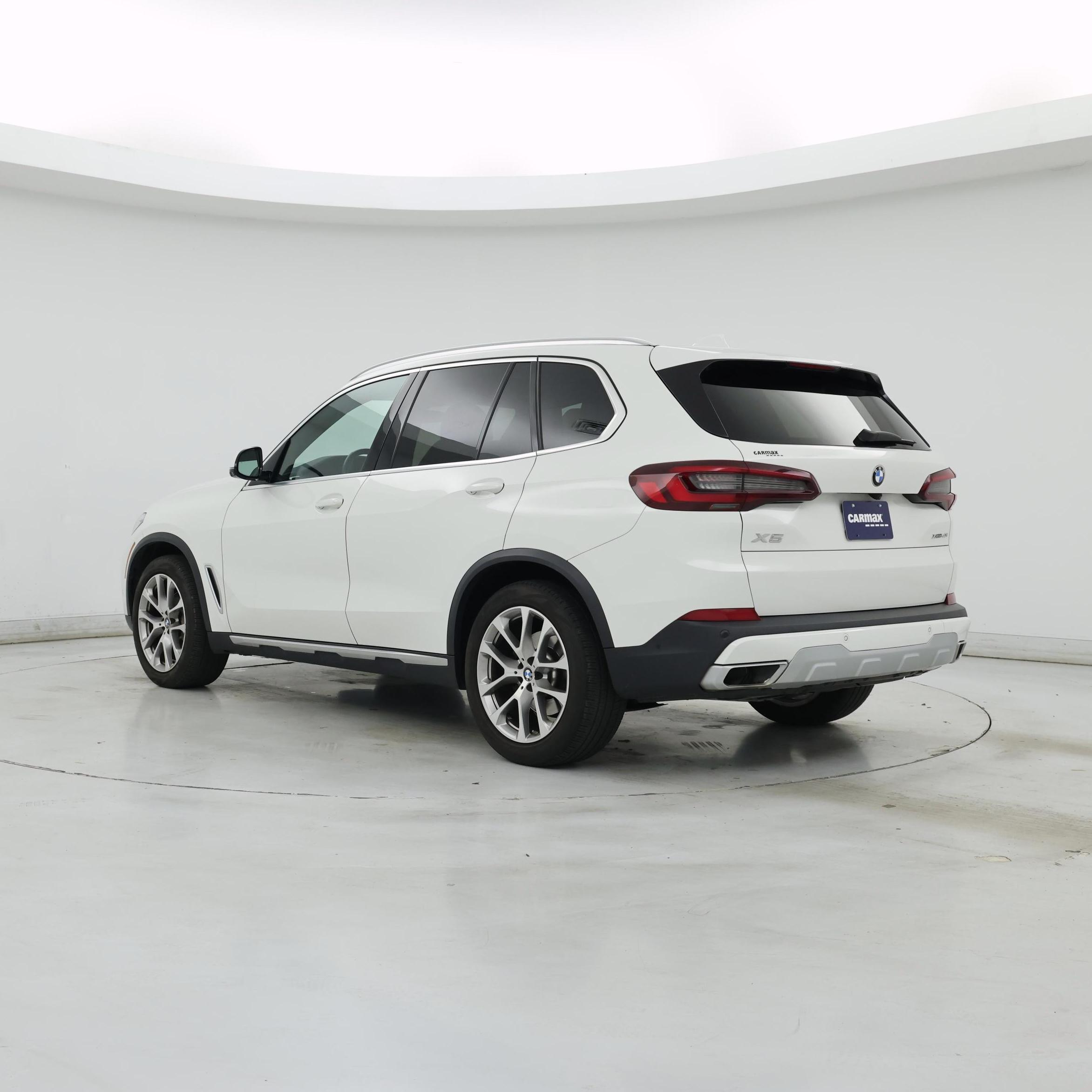 Thumbnail: 2022 BMW X5 - 2