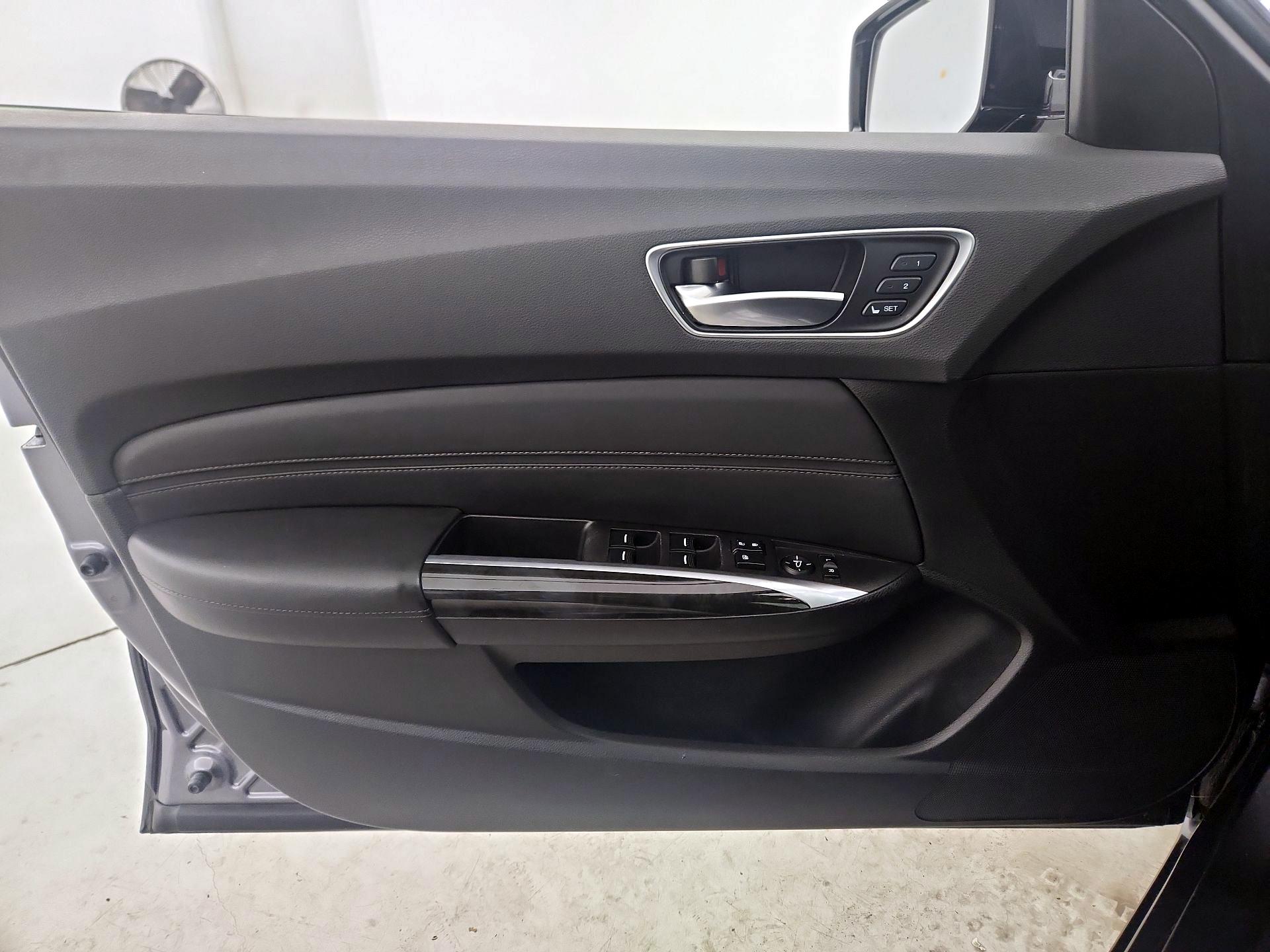 Thumbnail: 2020 Acura TLX - 12