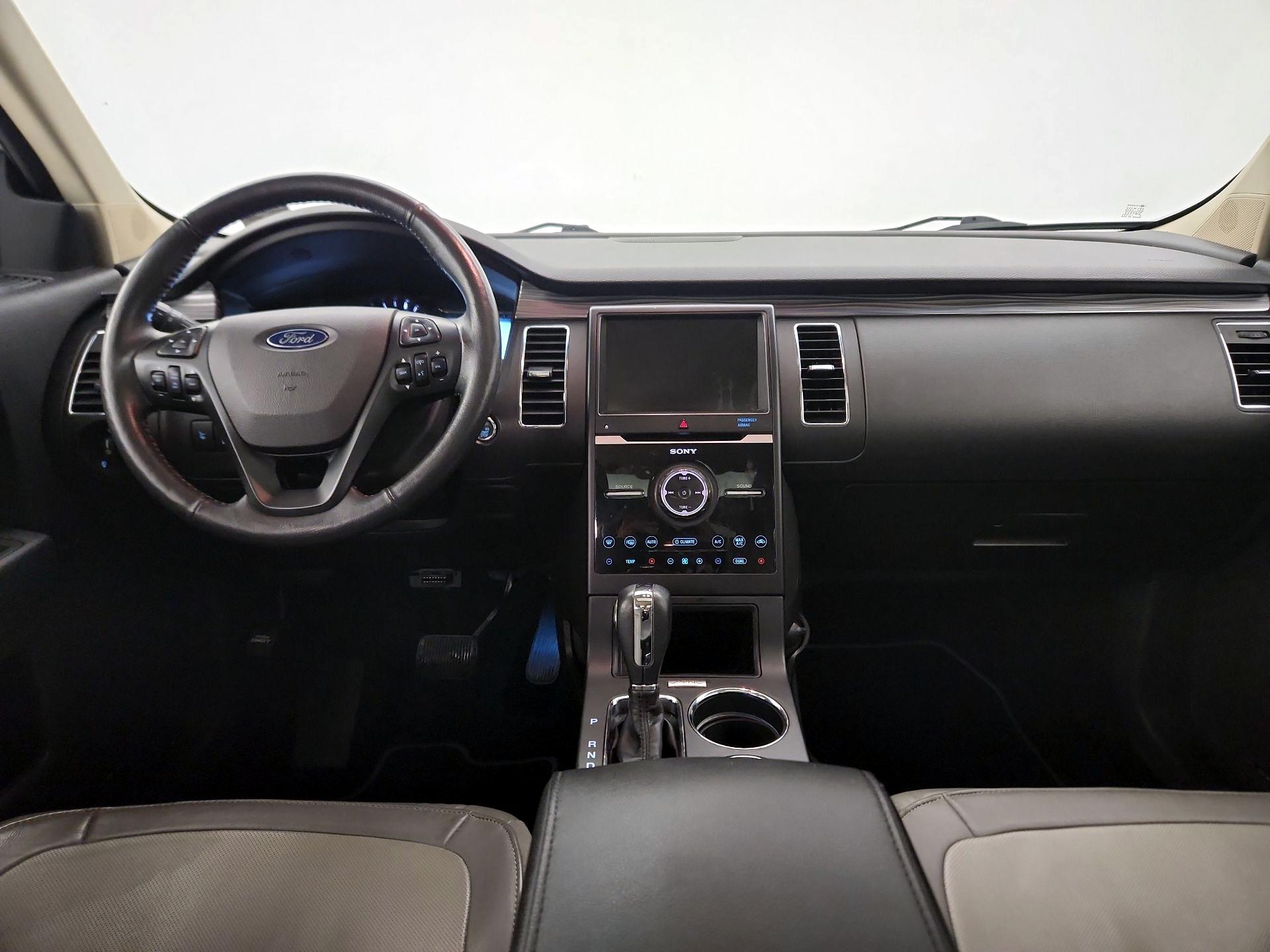 Thumbnail: 2019 Ford Flex - 9