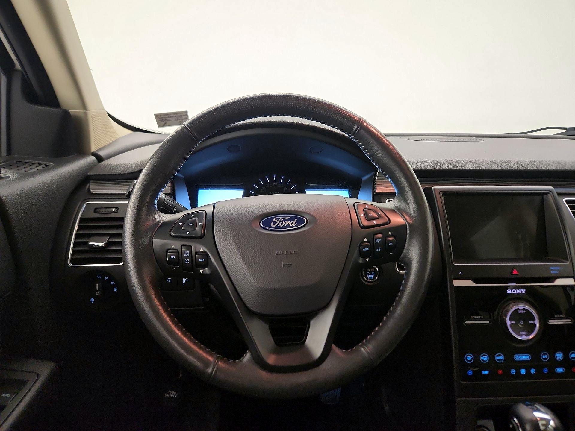 Thumbnail: 2019 Ford Flex - 10