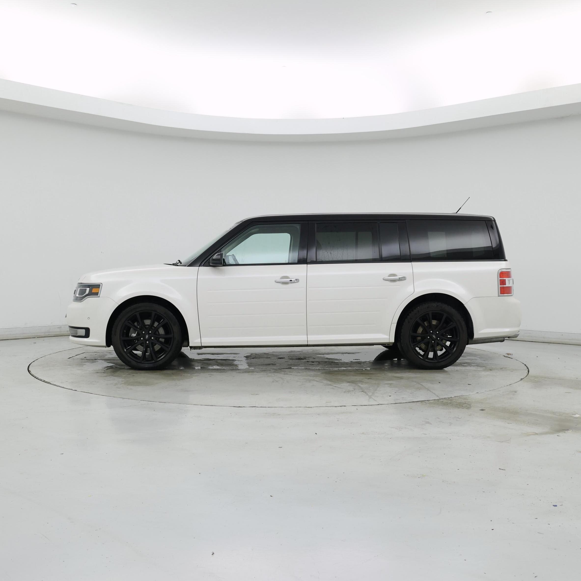 Thumbnail: 2019 Ford Flex - 3