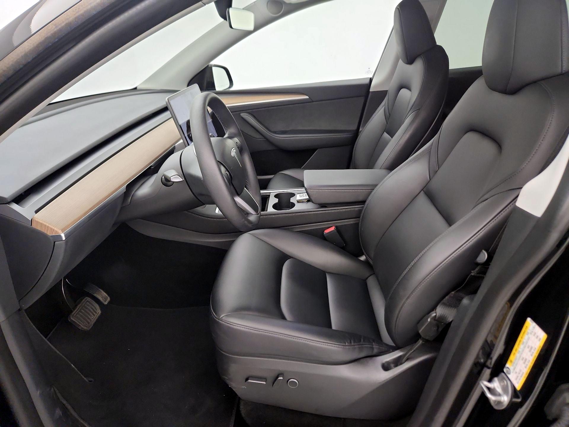 Thumbnail: 2023 Tesla Model Y - 11