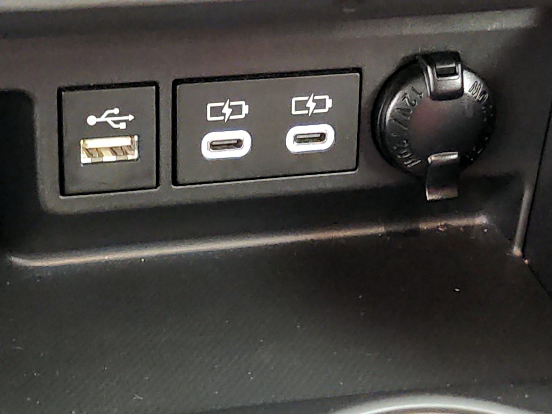 Thumbnail: 2023 Toyota Highlander - 19