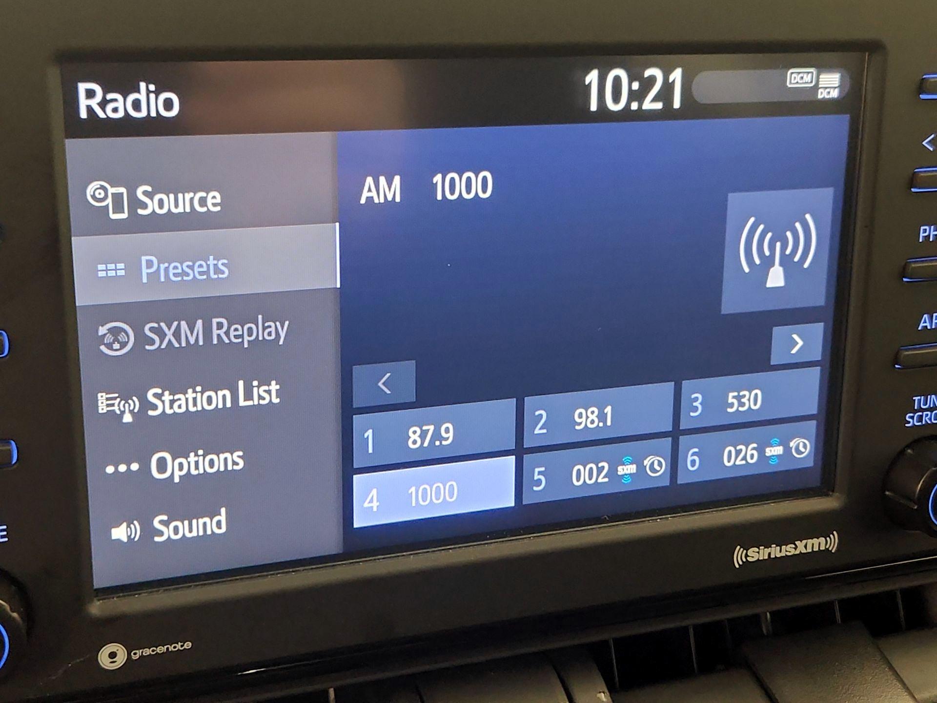 Thumbnail: 2022 Toyota RAV4 - 15