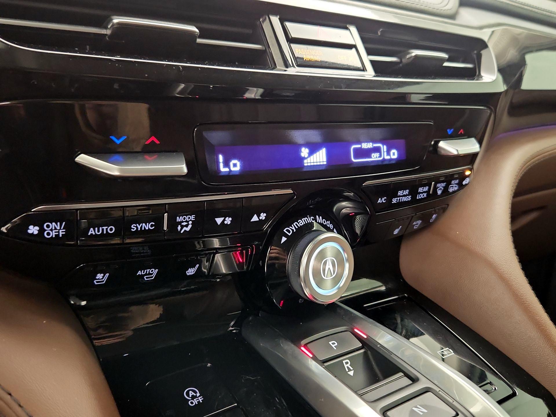 Thumbnail: 2022 Acura MDX - 16