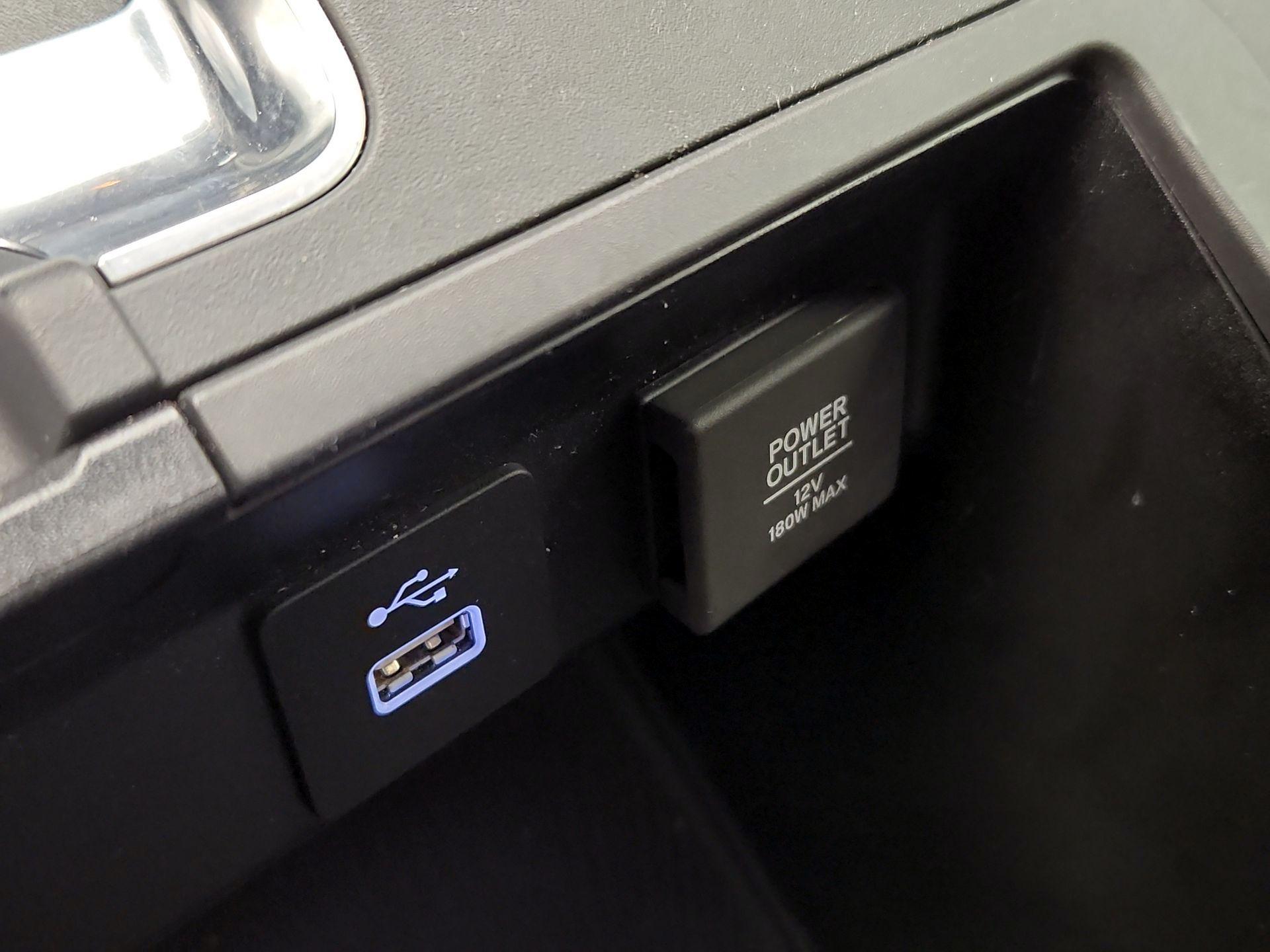 Thumbnail: 2022 Acura MDX - 18