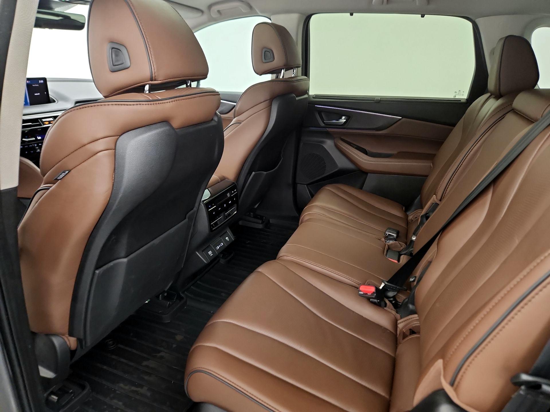 Thumbnail: 2022 Acura MDX - 20