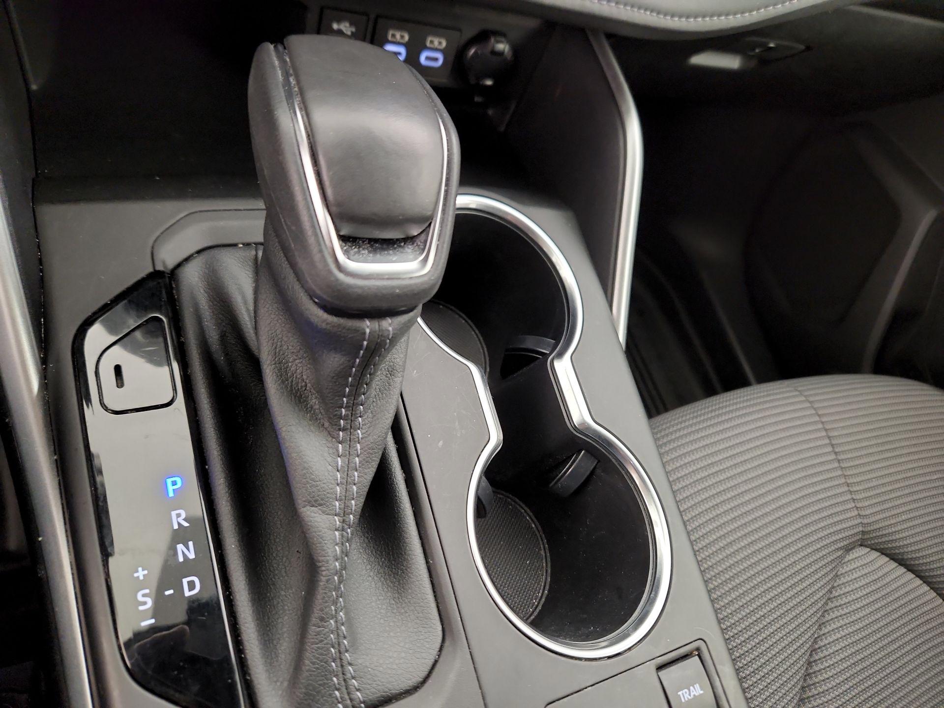 Thumbnail: 2023 Toyota Highlander - 18