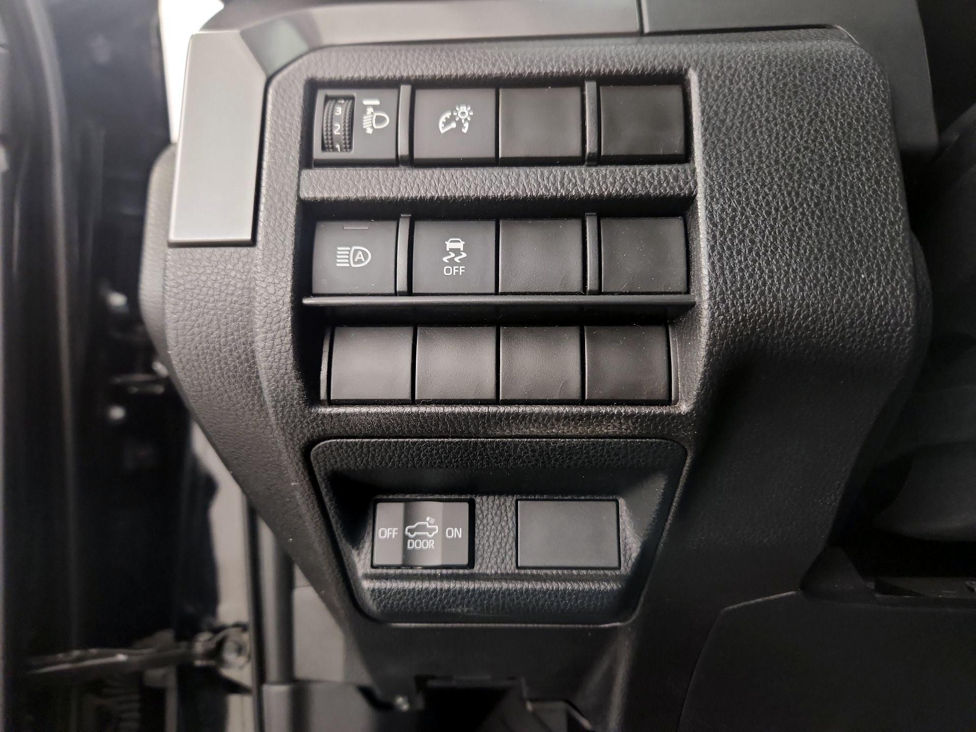 Thumbnail: 2024 Toyota Tacoma - 13