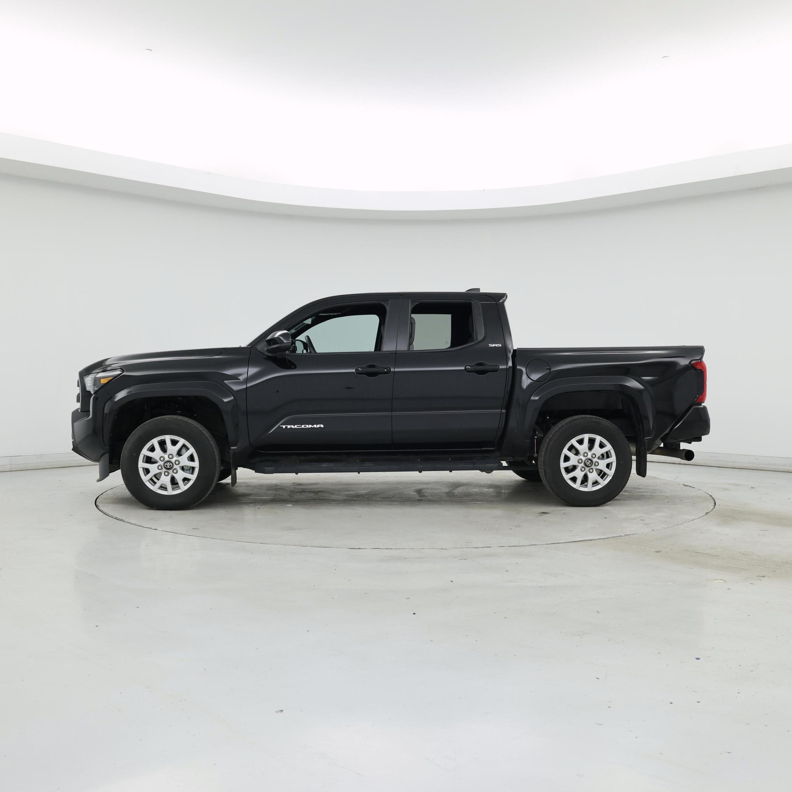 Thumbnail: 2024 Toyota Tacoma - 3