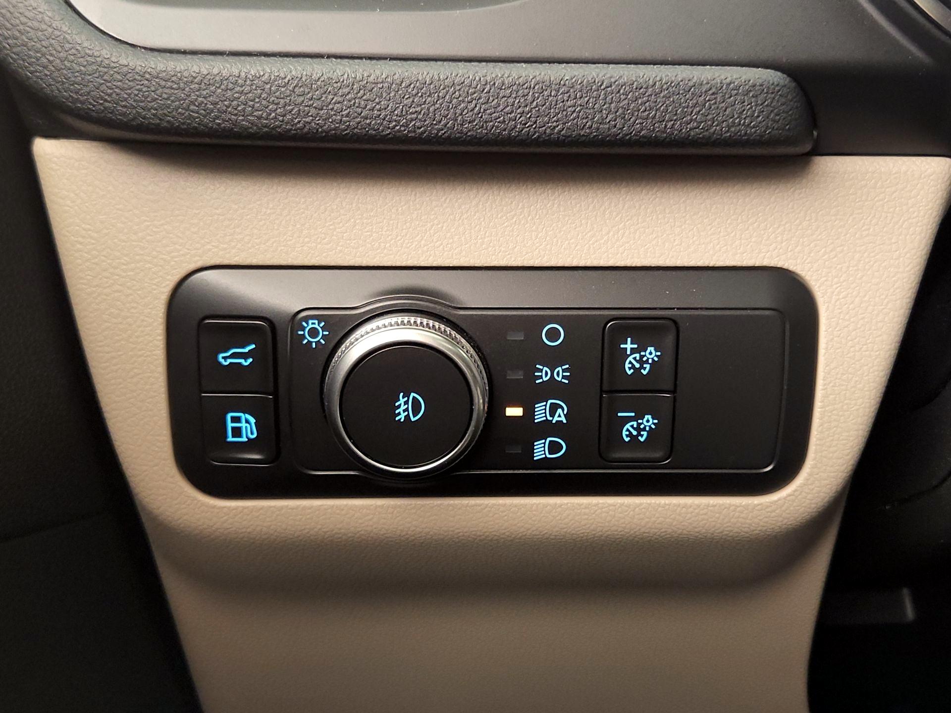 Thumbnail: 2020 Ford Escape - 13