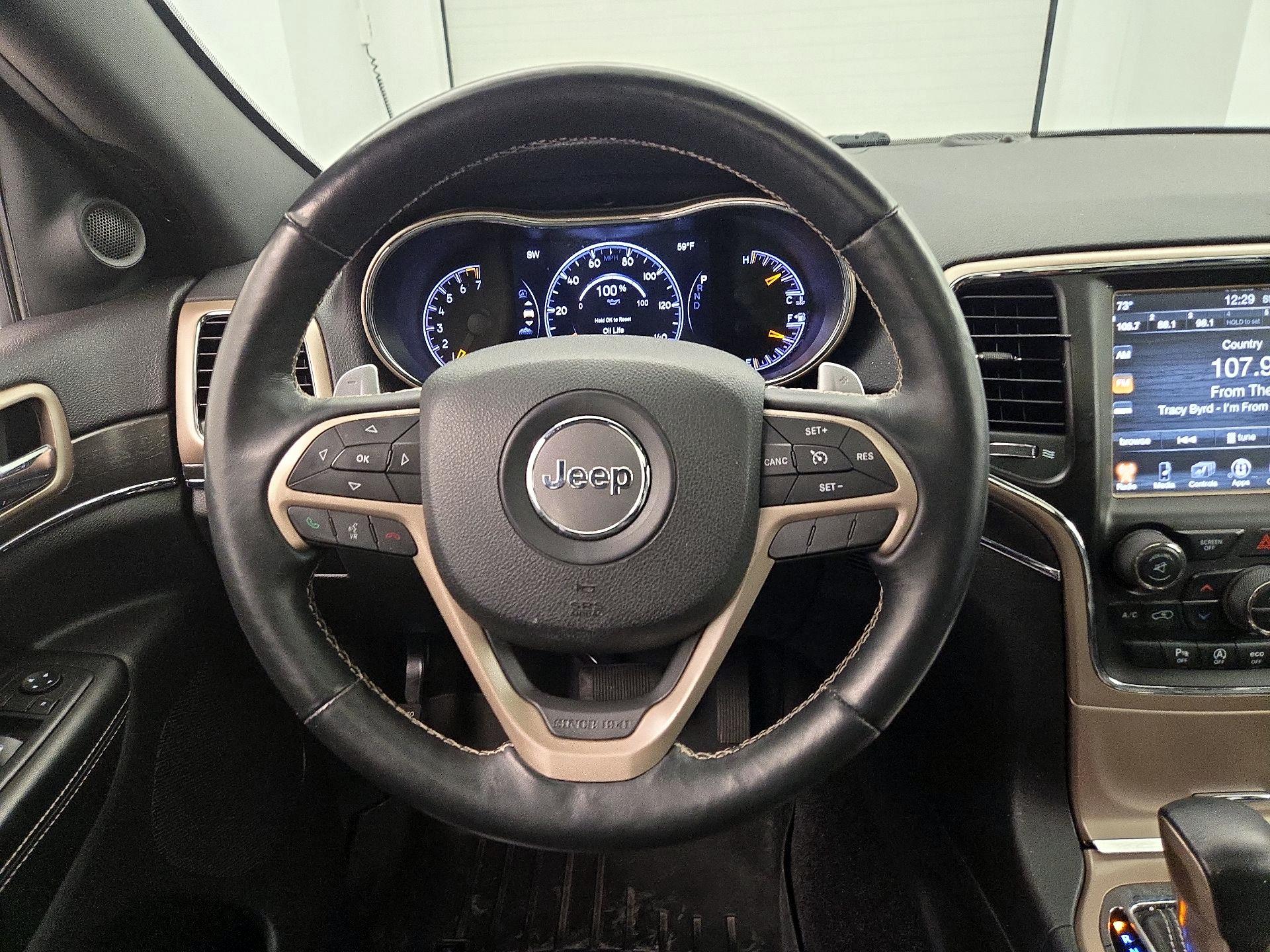 Thumbnail: 2017 Jeep Grand Cherokee - 10