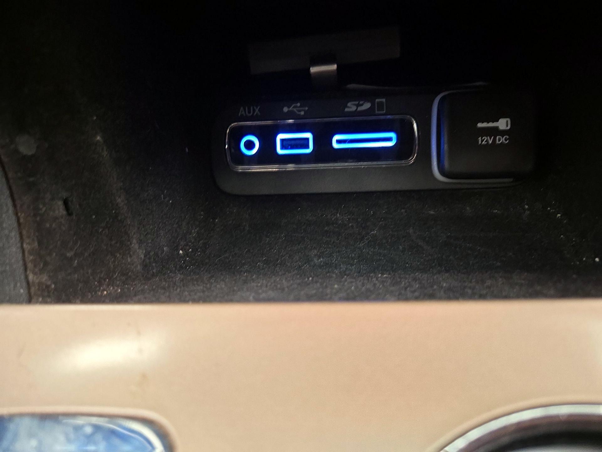 Thumbnail: 2017 Jeep Grand Cherokee - 19