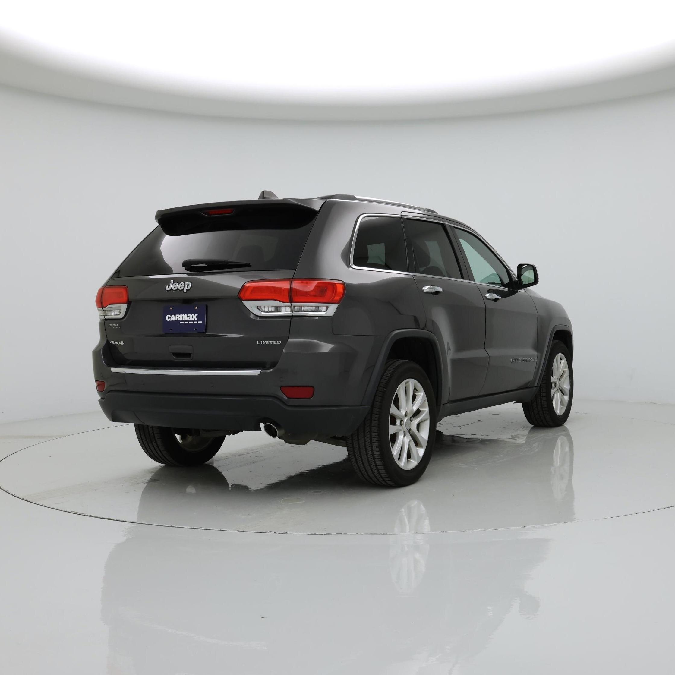 Thumbnail: 2017 Jeep Grand Cherokee - 8